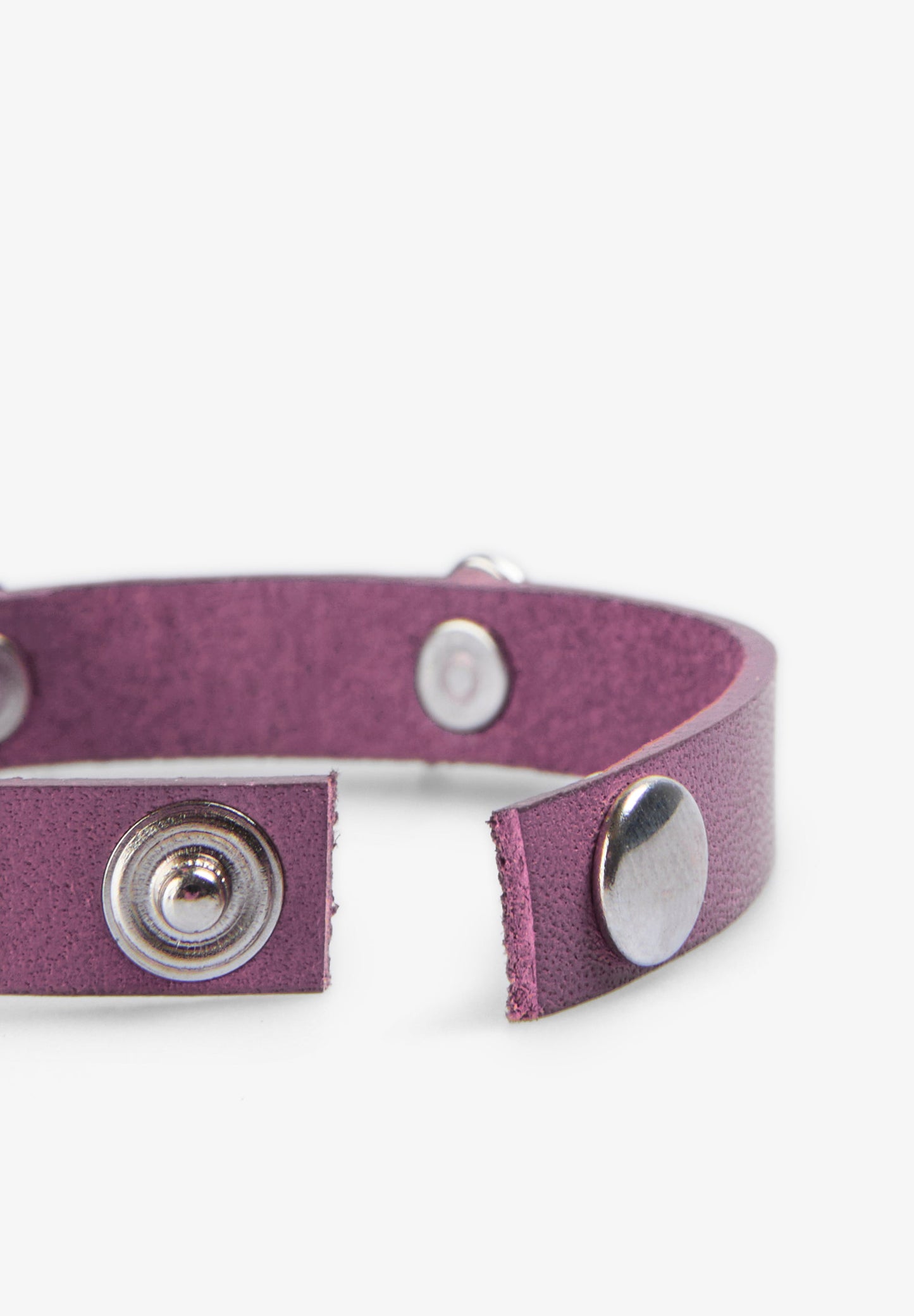 PULSERA CALAVERAS TACHAS - Scalpers