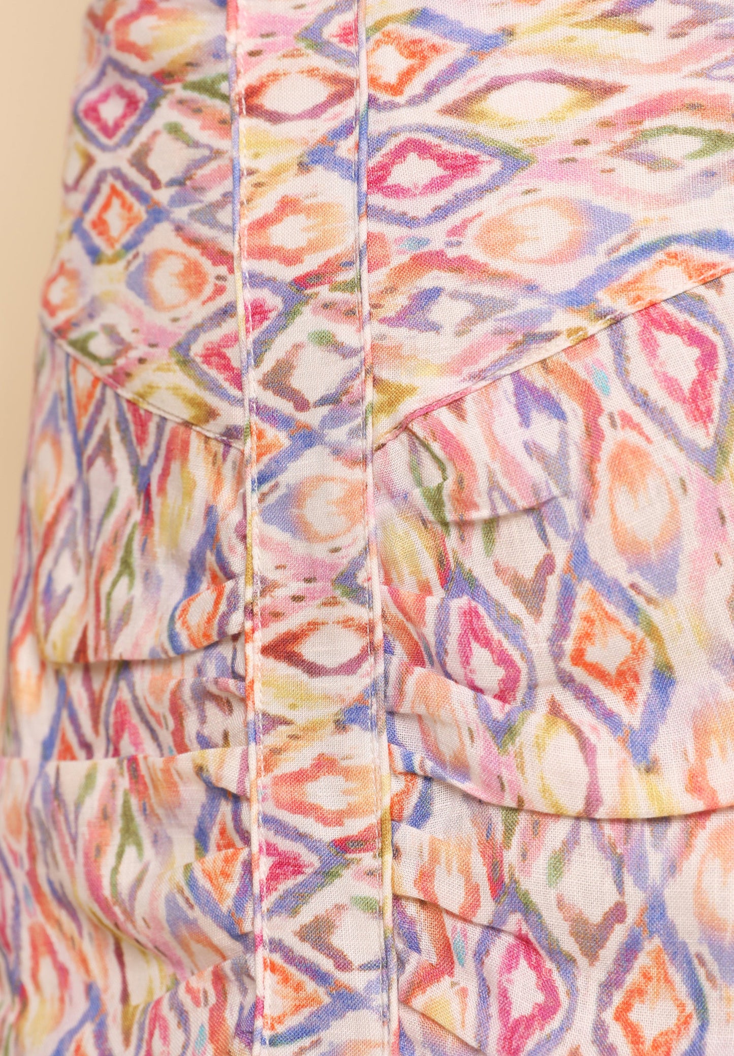 MINISSAIA DE LINHO COM FOLHOS