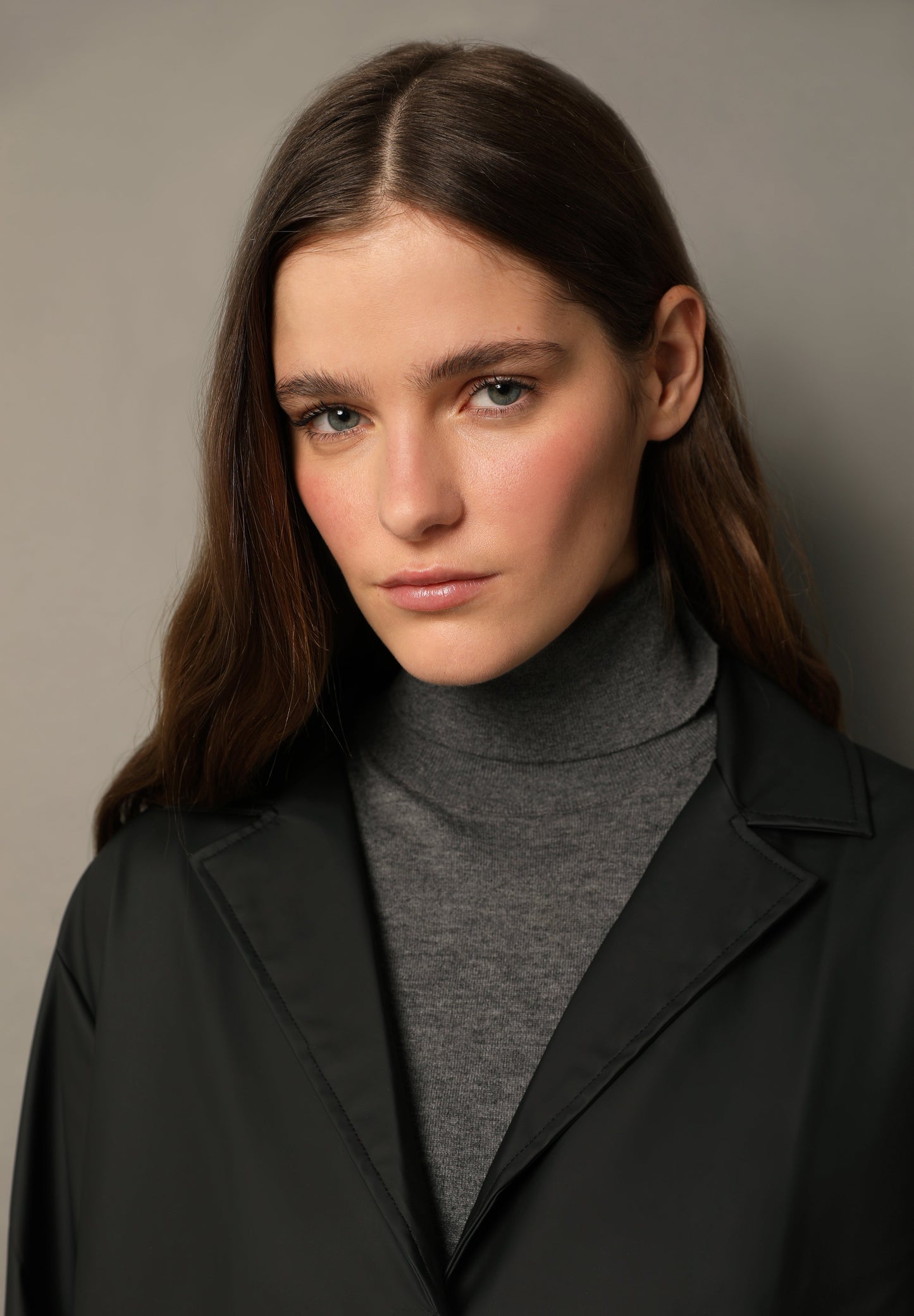 RAINS | CASACO IMPERMEÁVEL