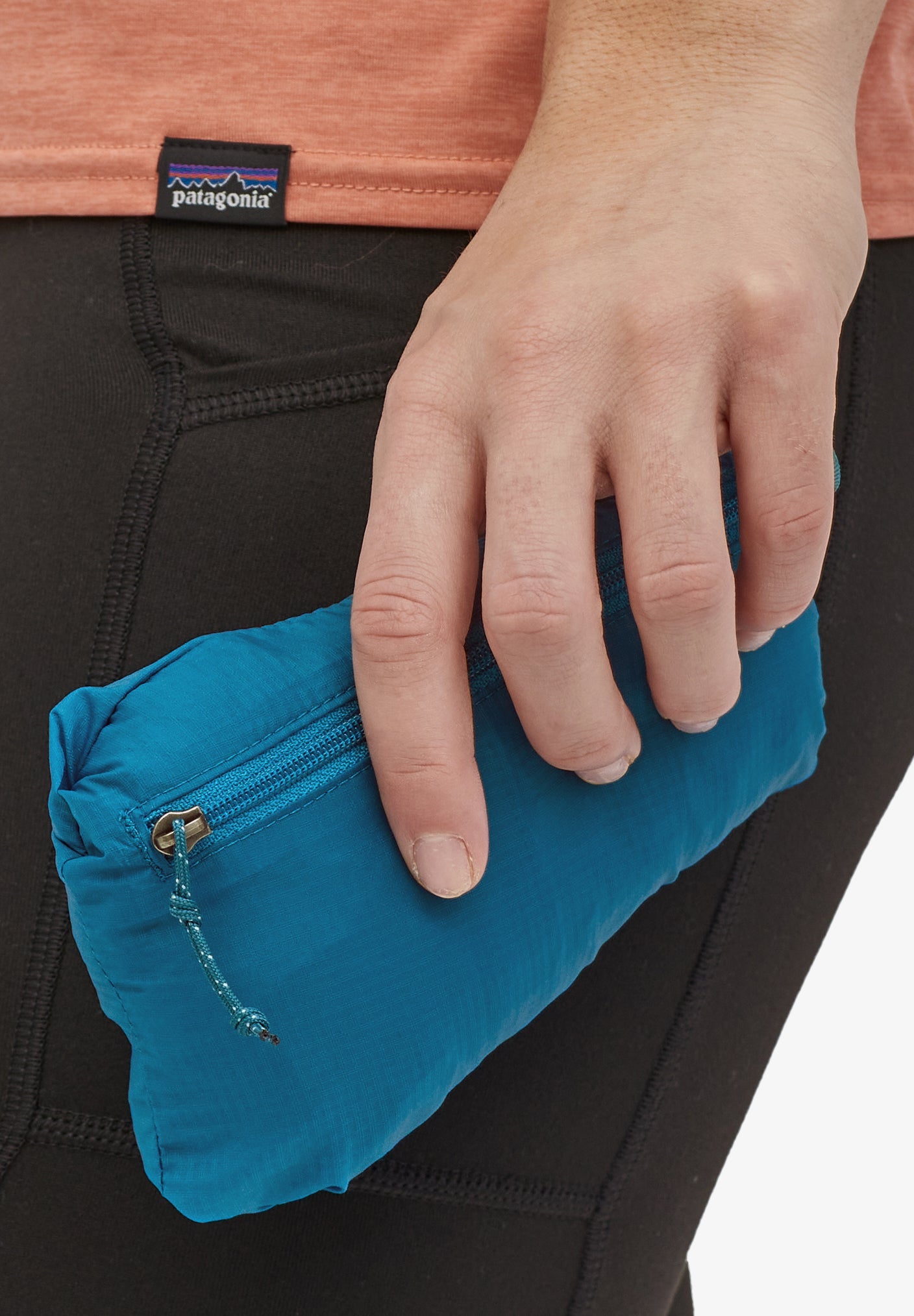 PATAGONIA | CASACO TÉCNICO COM CAPUZ DE MULHER