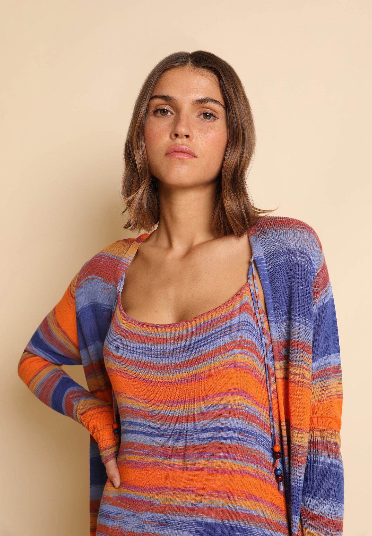 CARDIGAN DE MALHA ÀS RISCAS