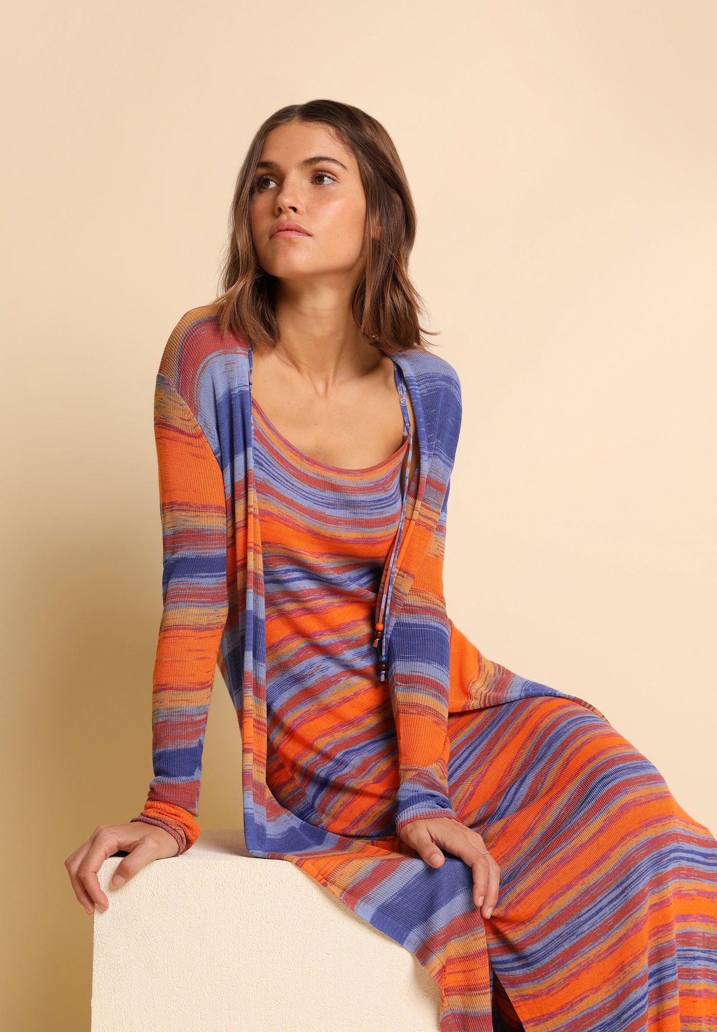 CARDIGAN DE MALHA ÀS RISCAS