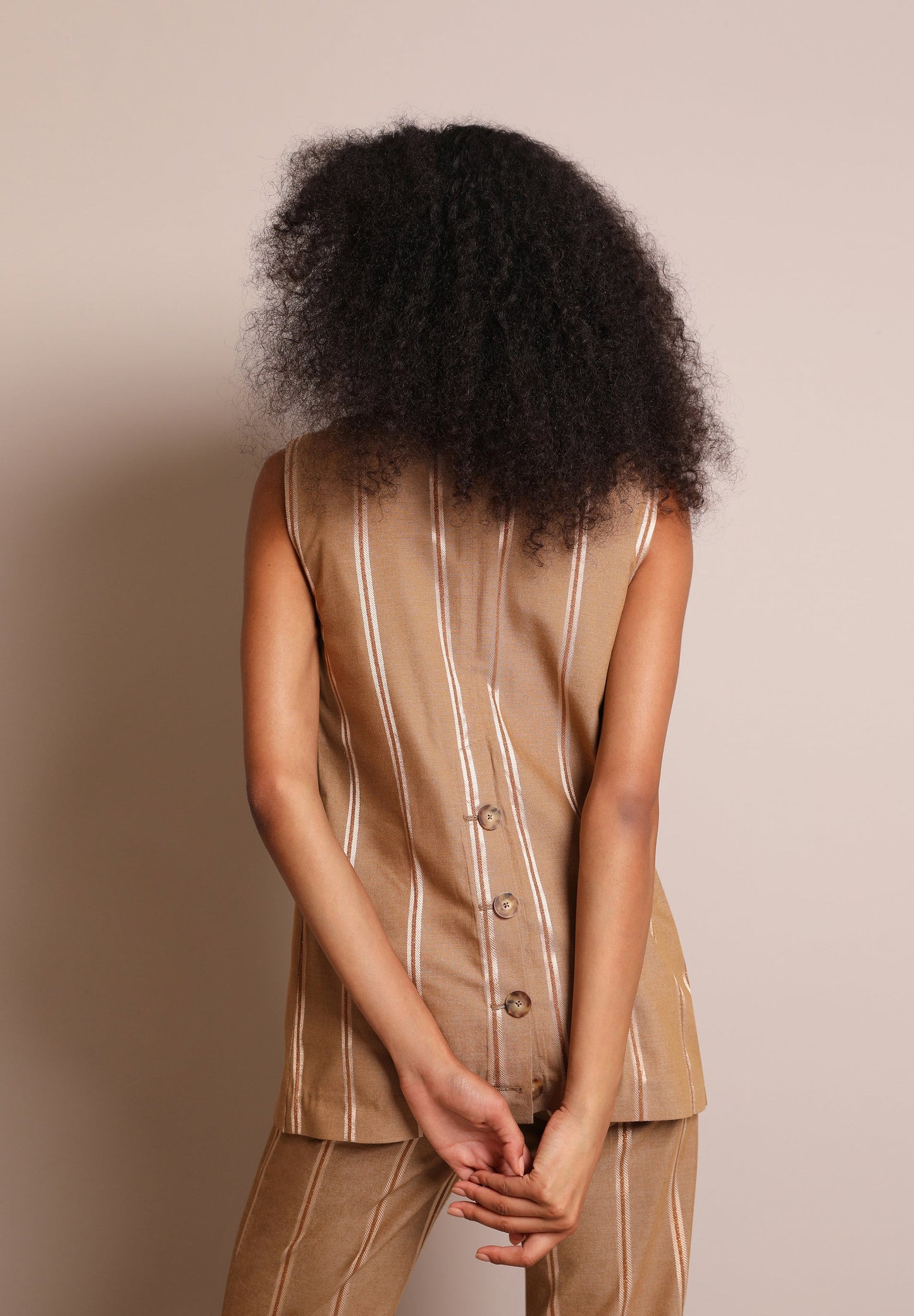 COLETE COM RISCAS METALIZADAS