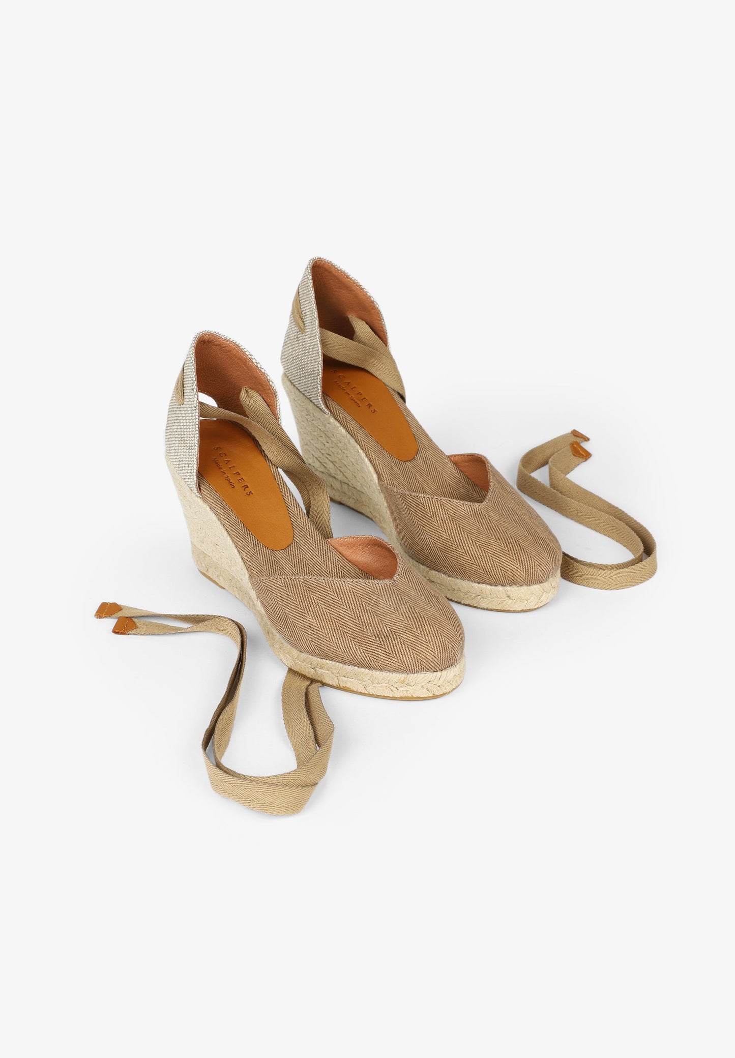 ALPERGATA DE CUNHA COM TIRAS