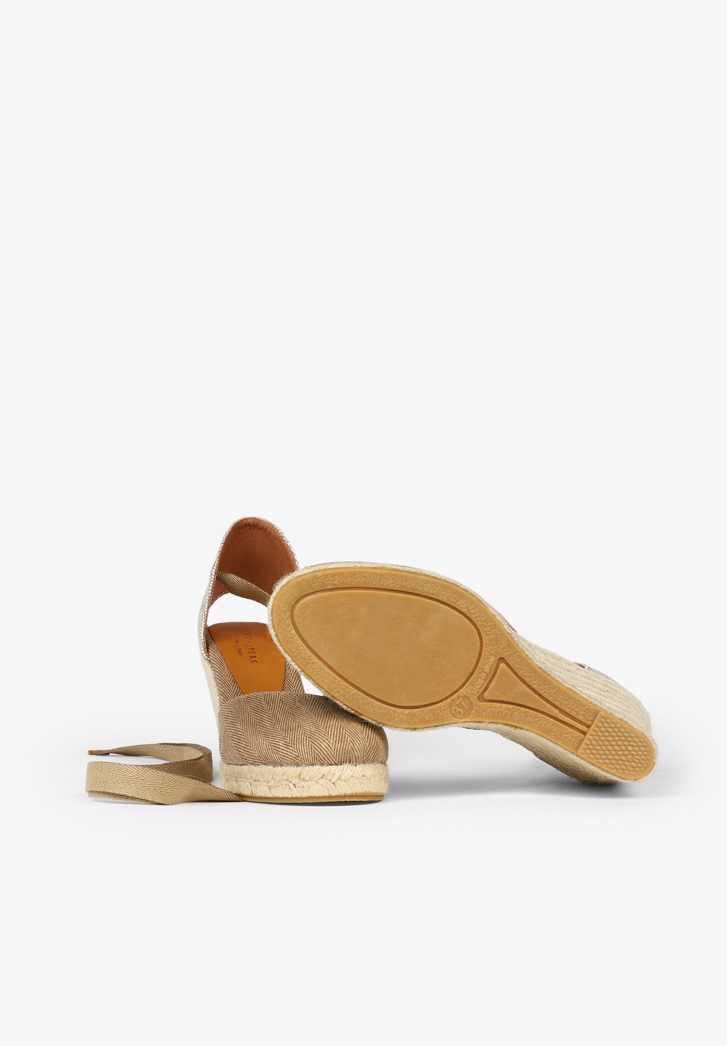 ALPERGATA DE CUNHA COM TIRAS