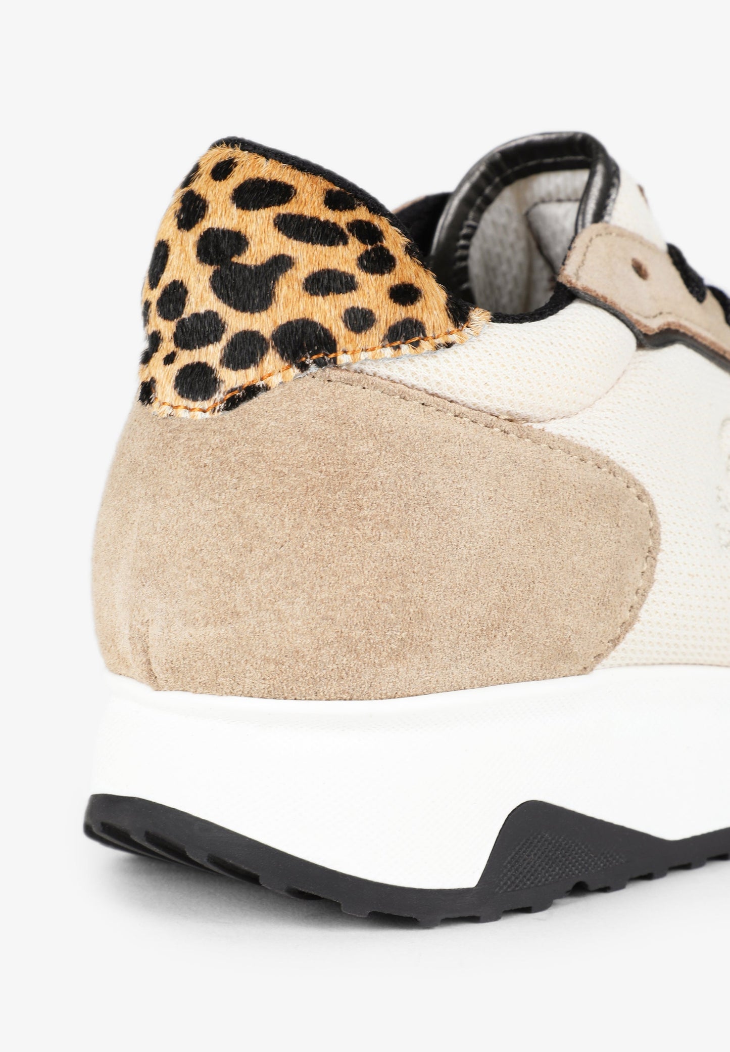 SAPATILHAS COM SOLA ALTA