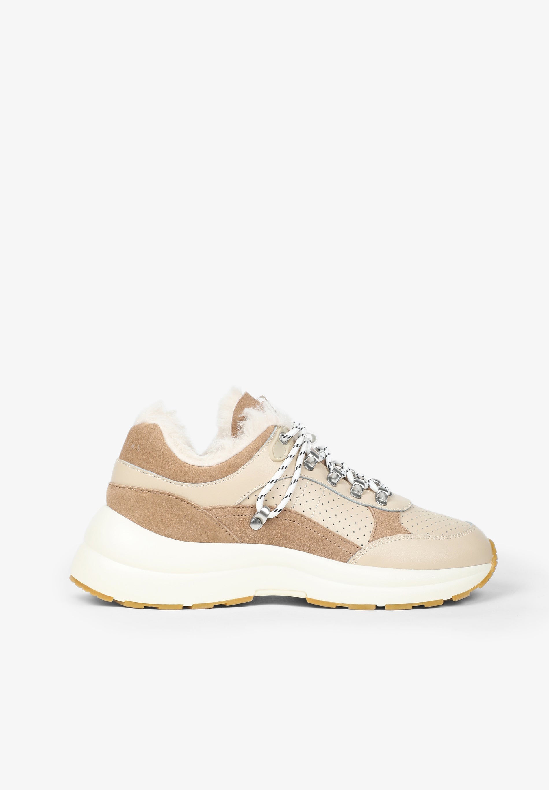 SAPATILHAS DE SOLA GROSSA FORRADAS