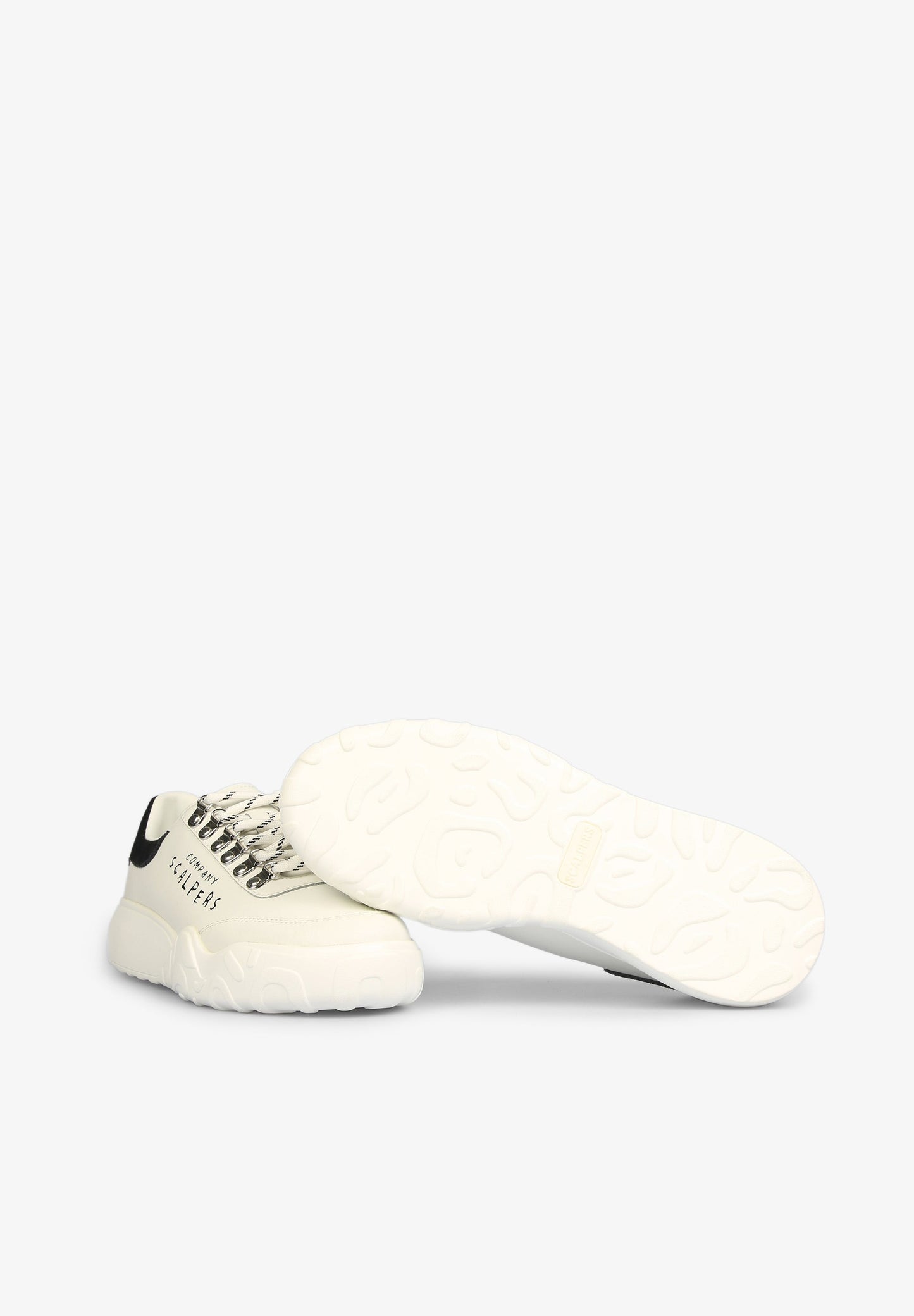 SAPATILHAS COM SOLA ESPECIAL EM CONTRASTE