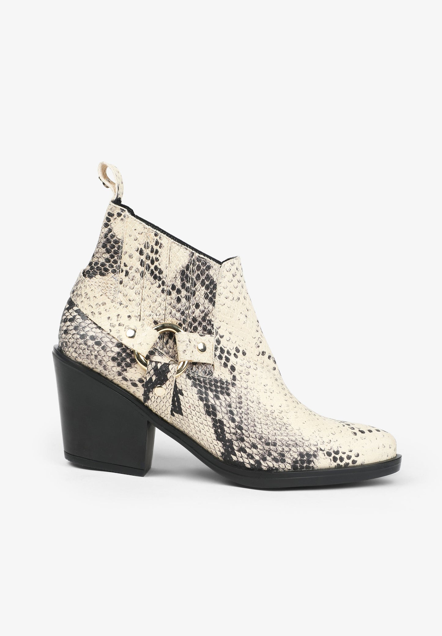 BOTIM DE PELE COM ARO DE METAL