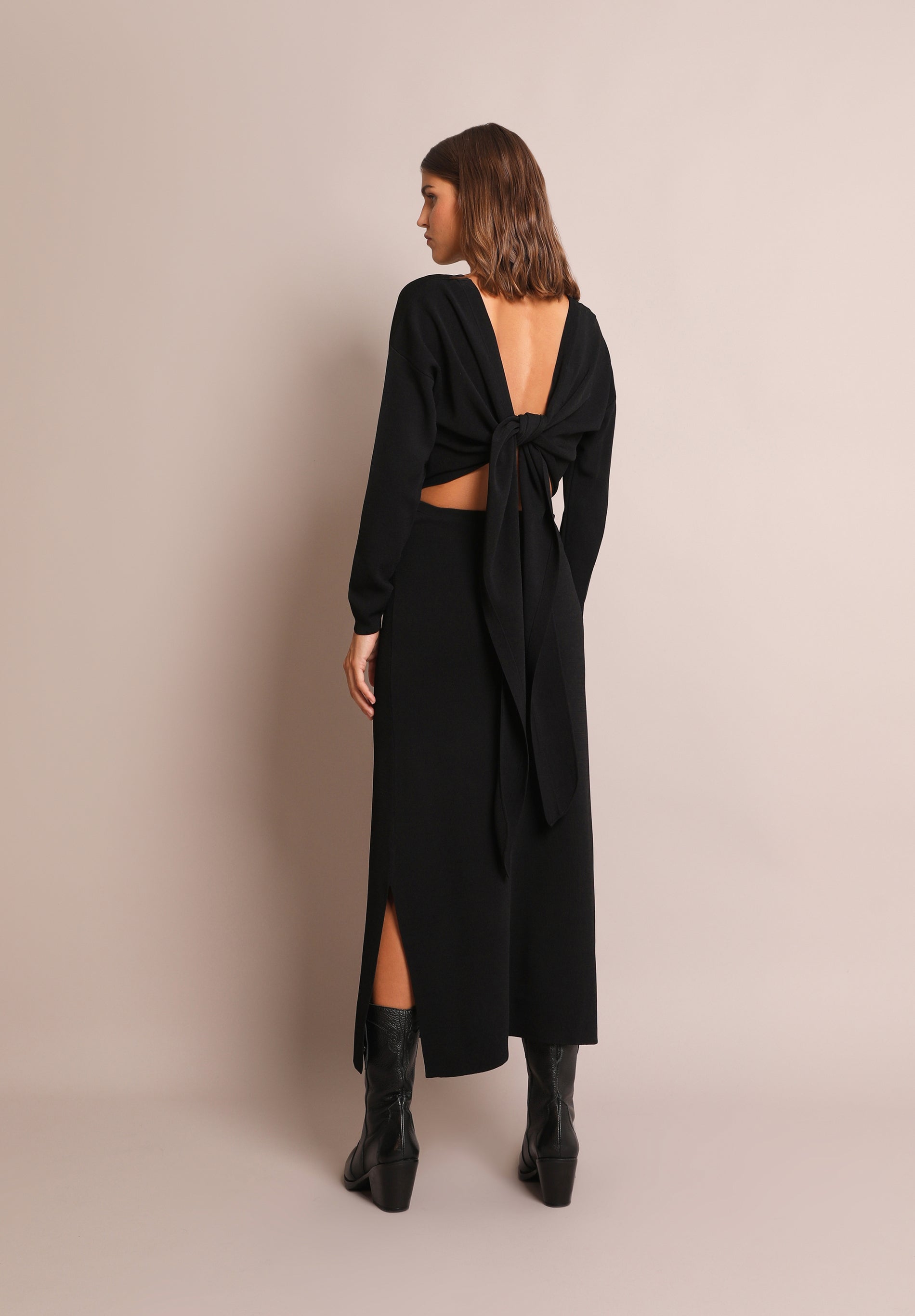 VESTIDO DE MALHA COM LAÇO