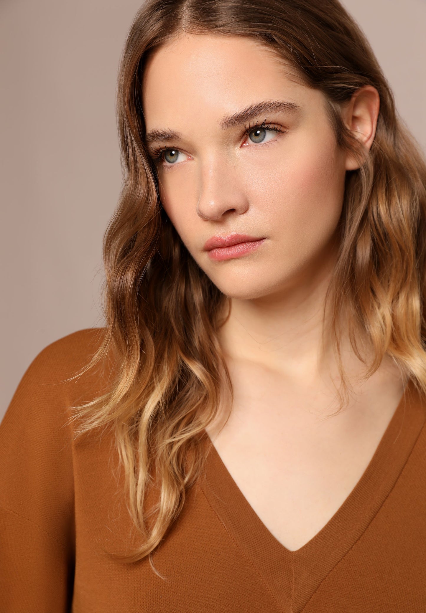 VESTIDO DE MALHA COM LAÇO