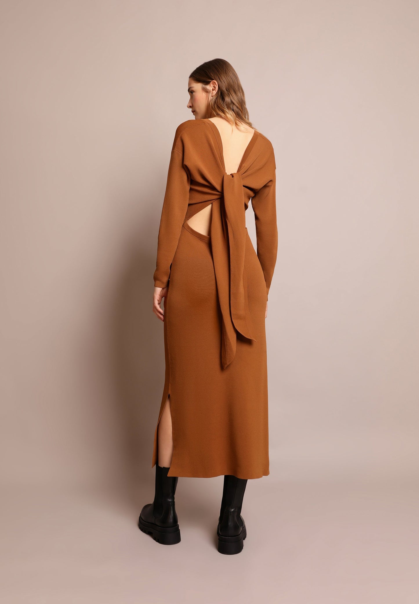 VESTIDO DE MALHA COM LAÇO