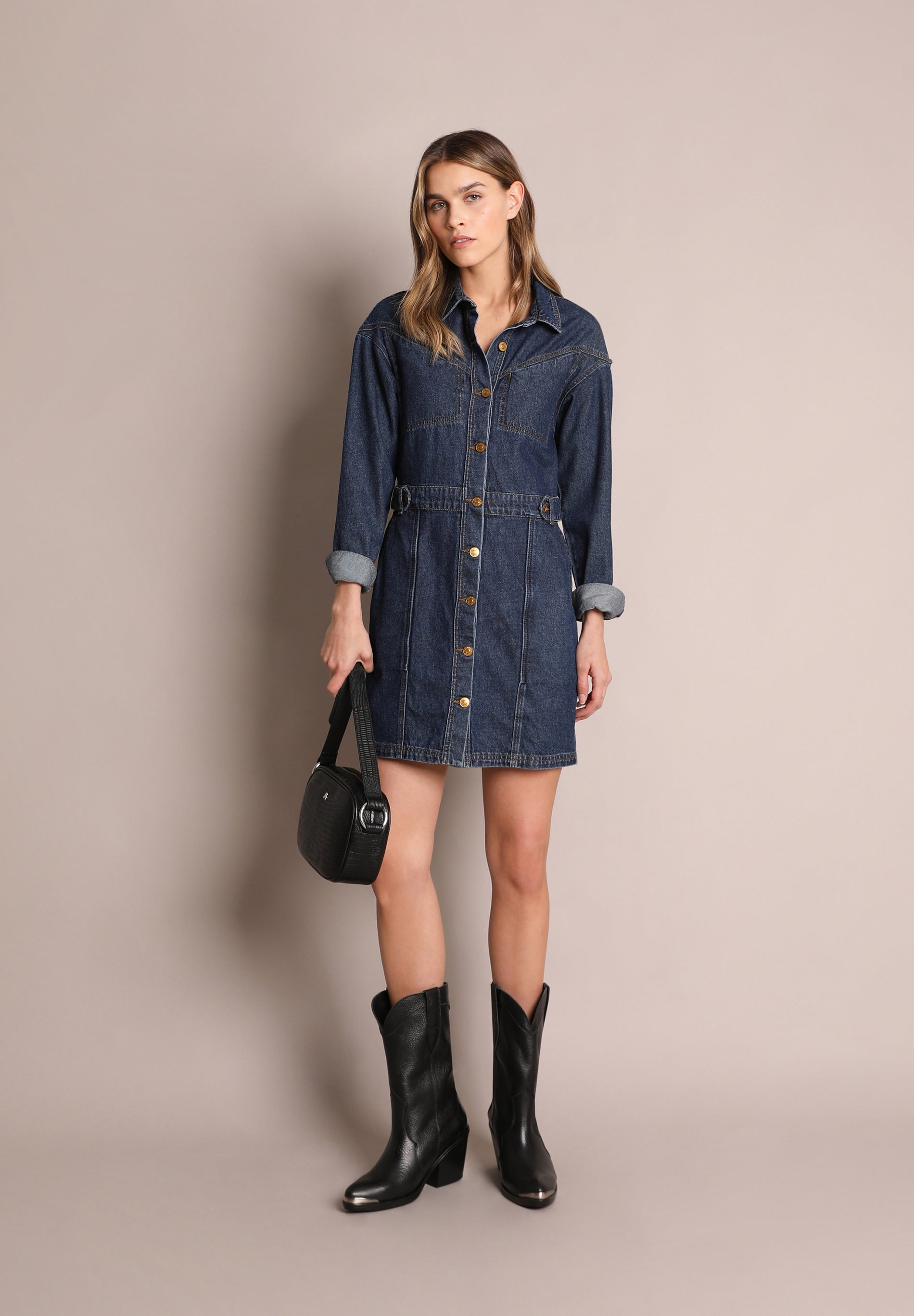 MINIVESTIDO EM DENIM