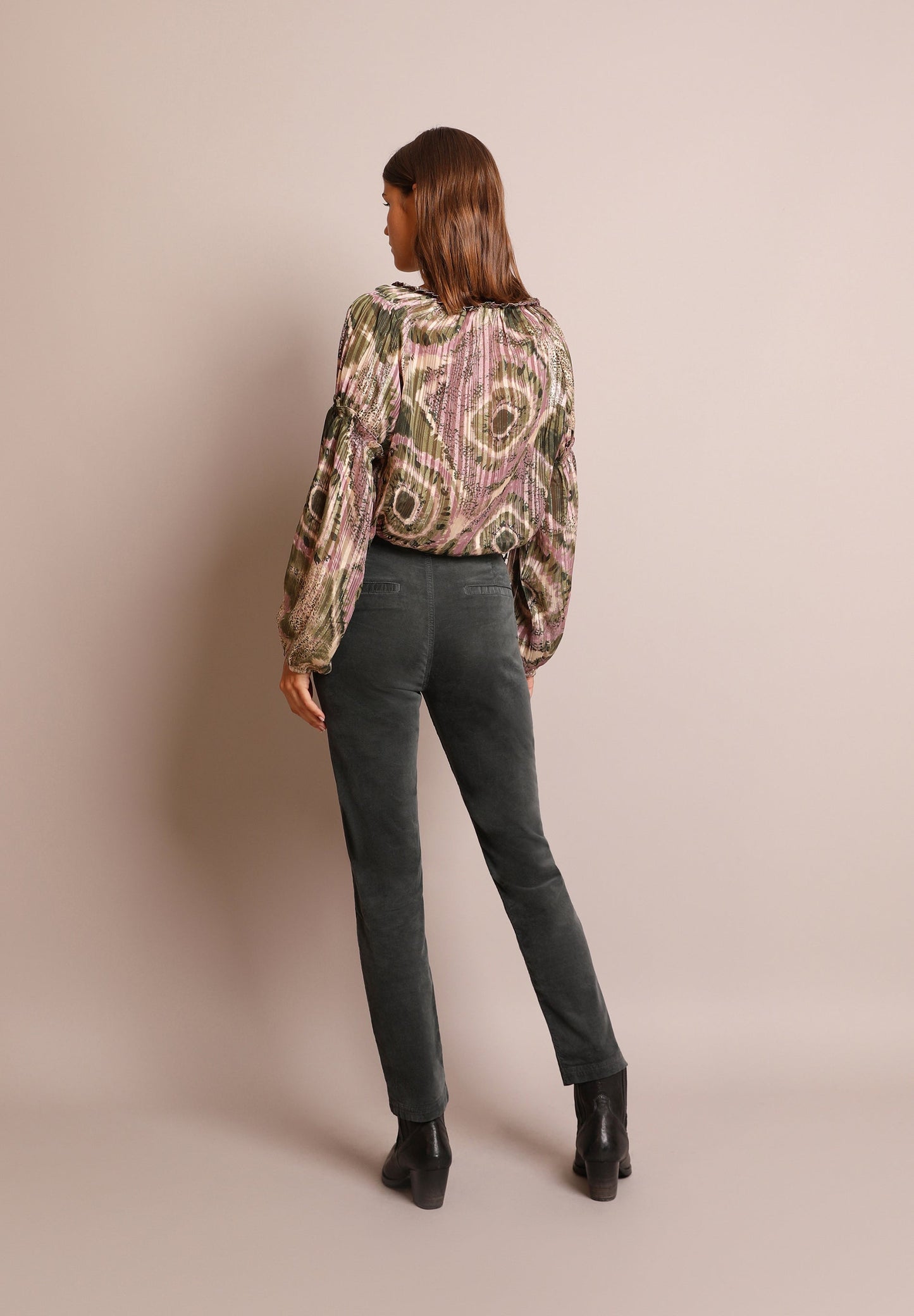 CALÇAS CHINOS EM BOMBAZINA