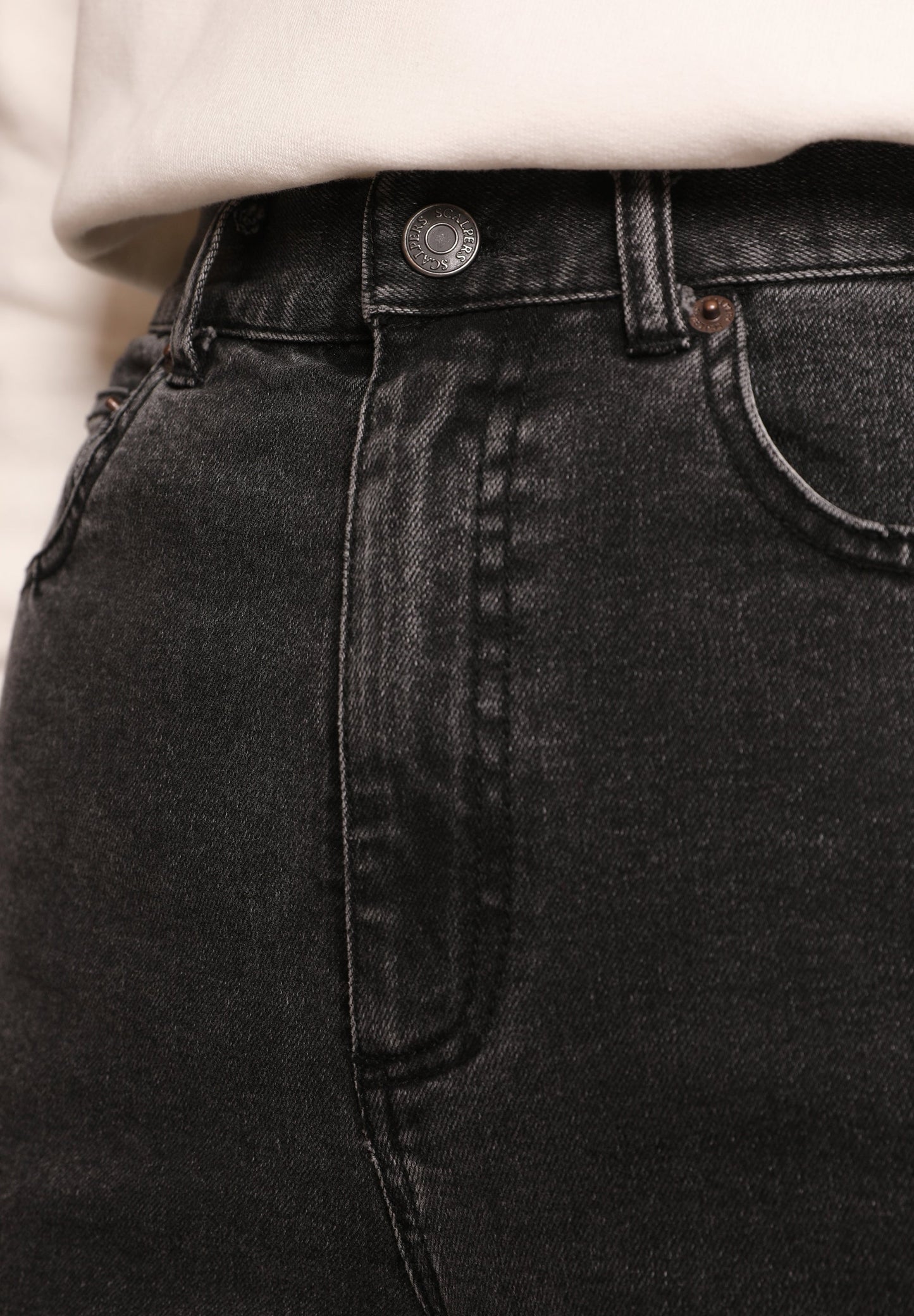 JEANS DESBOTADOS CULOTTES