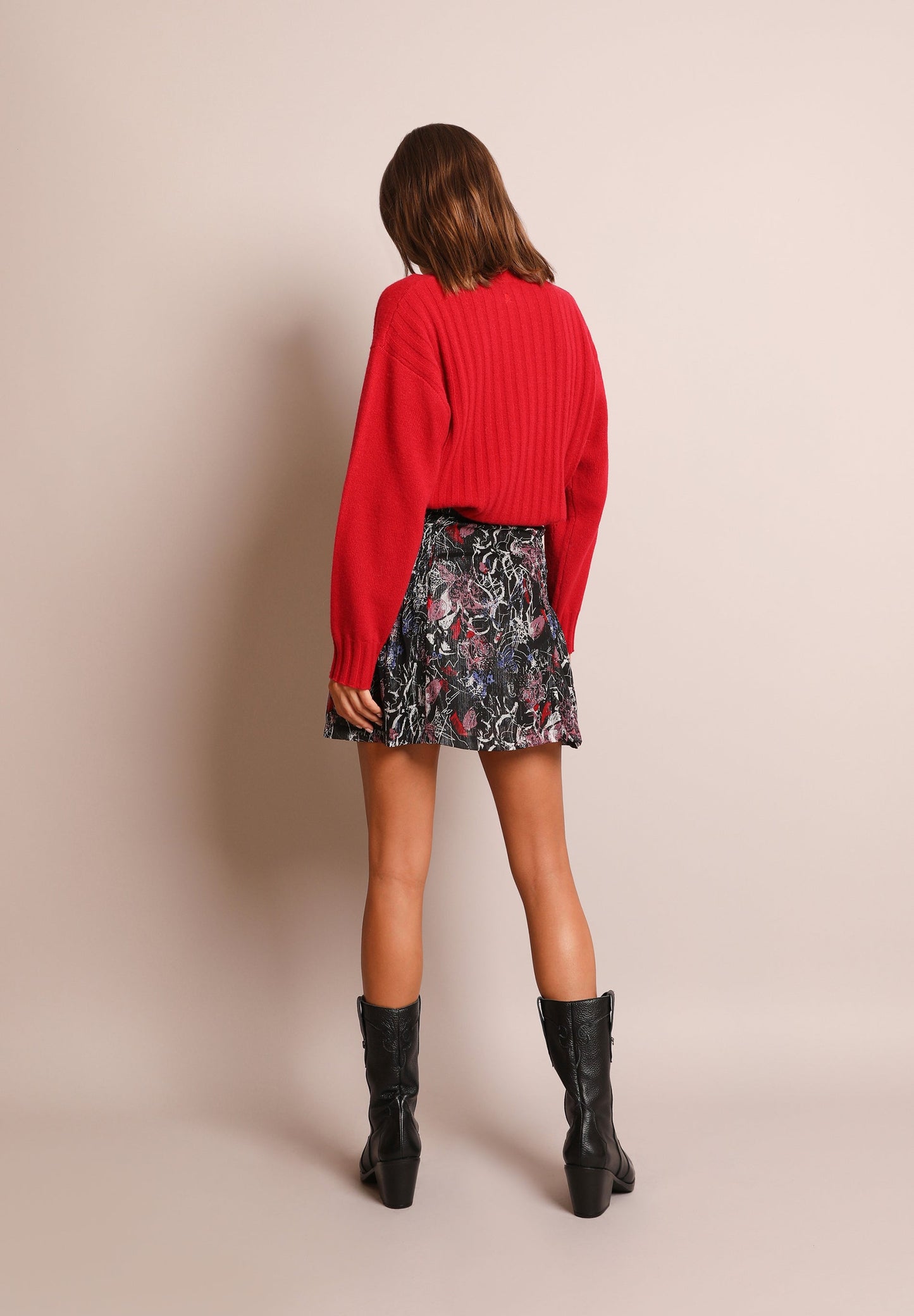 MINISSAIA COM FOLHOS