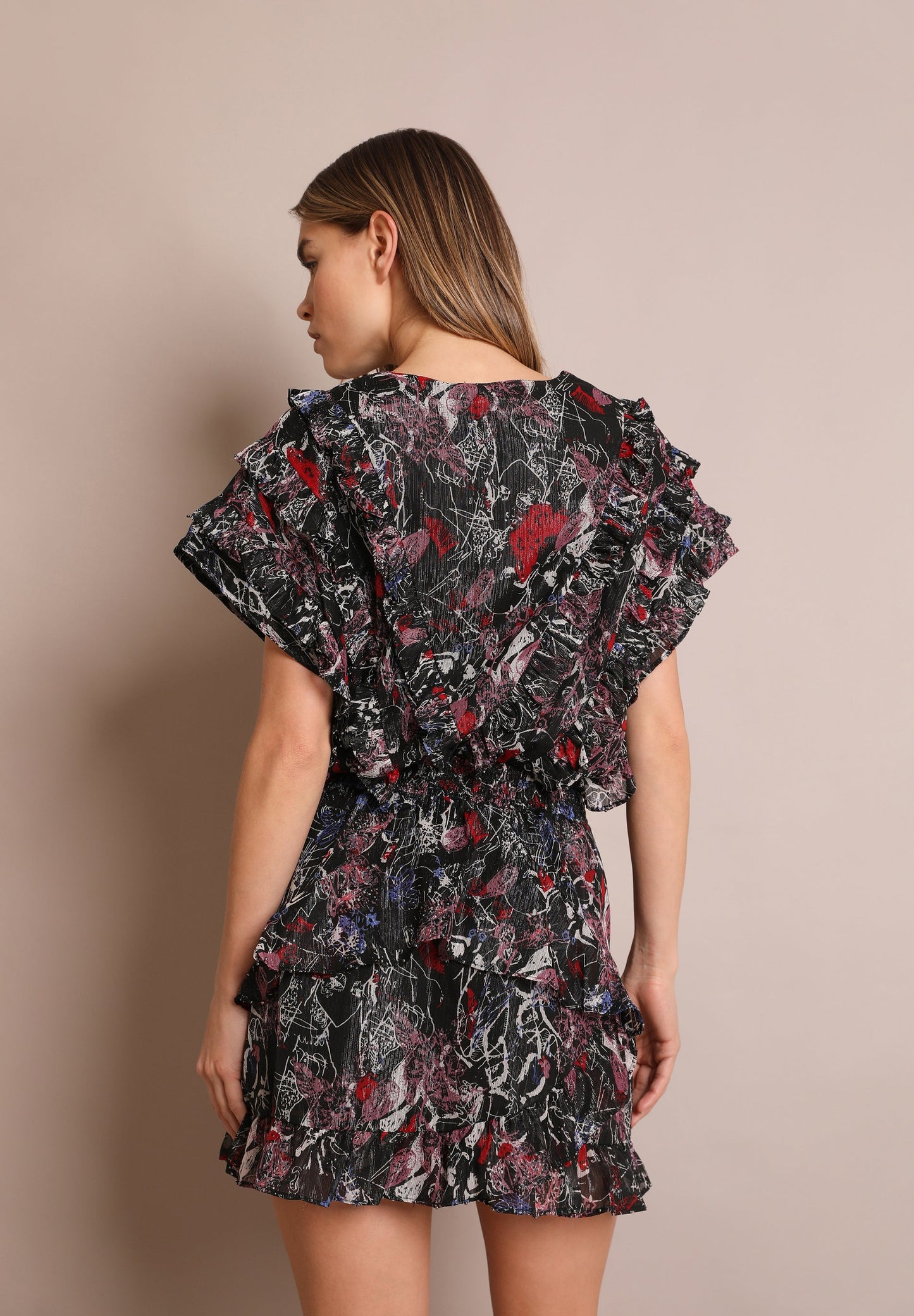 MINIVESTIDO COM PADRÃO METALIZADO