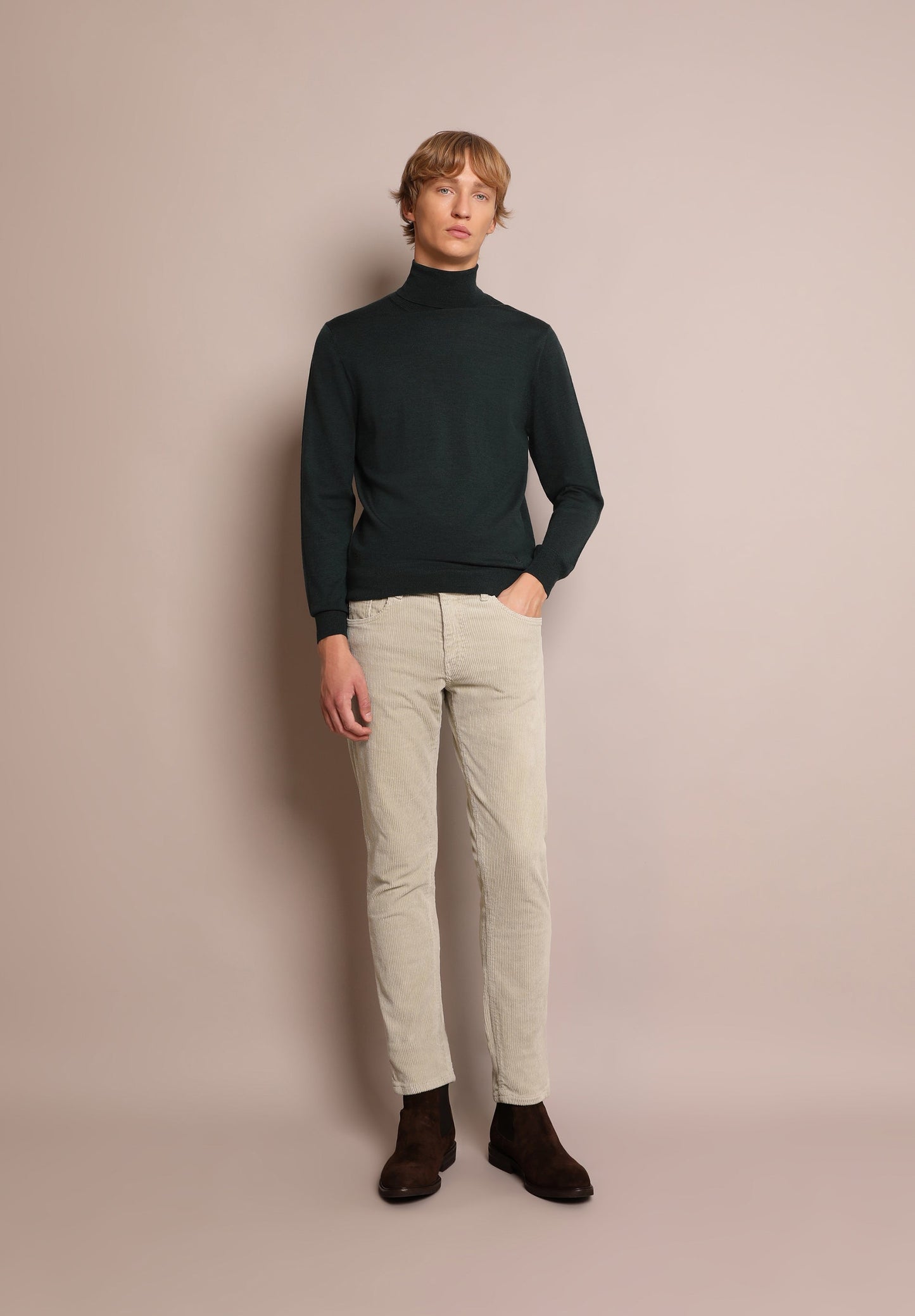 SWEATER GOLA ENROLADA LOGO LÃ