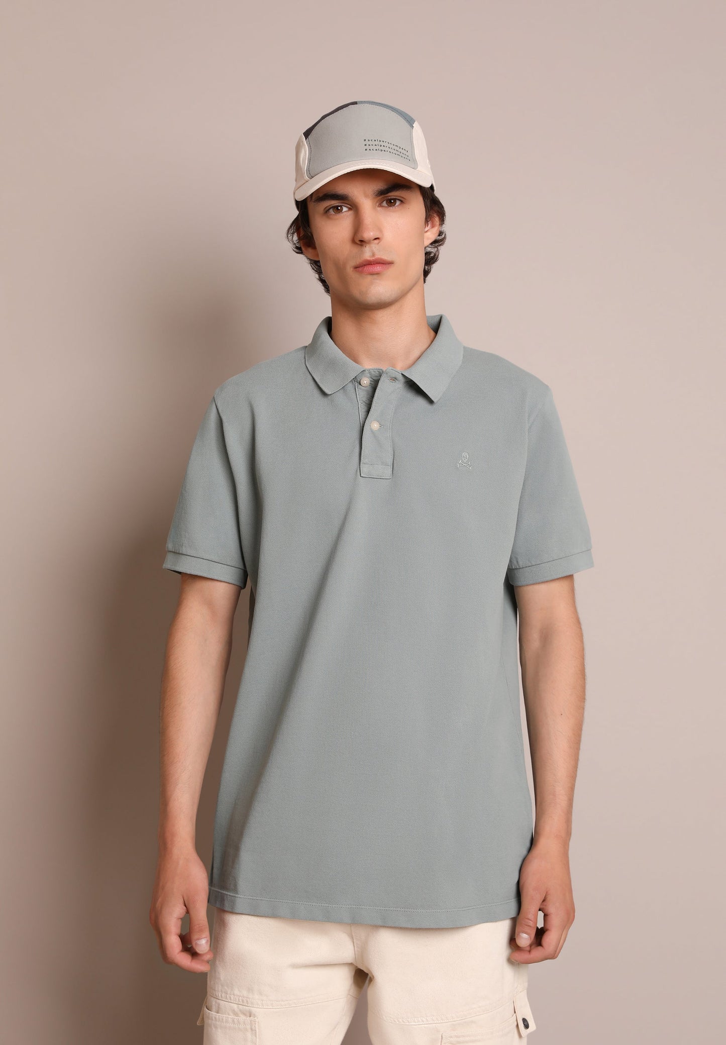 CAMISA POLO BÁSICA COM LOGÓTIPO