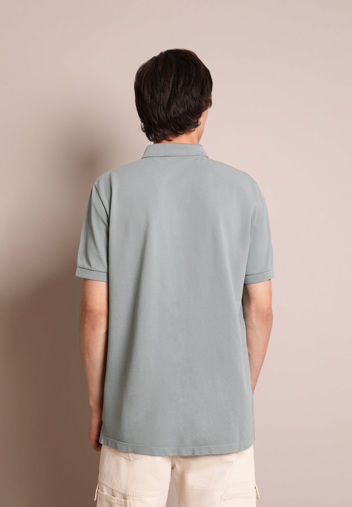 CAMISA POLO BÁSICA COM LOGÓTIPO