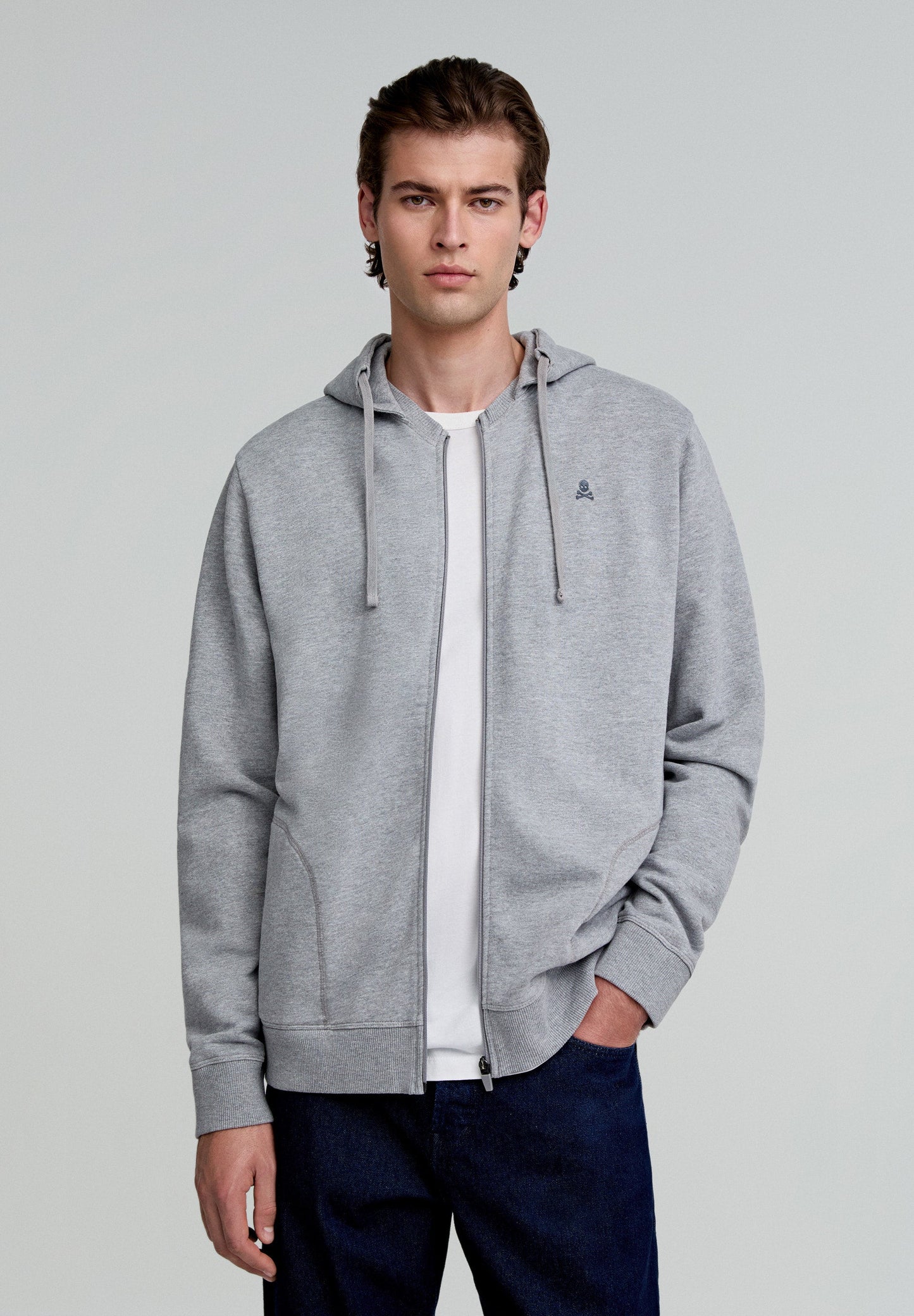 SWEATSHIRT COM CAPUZ COM SKULL EM CONTRASTE