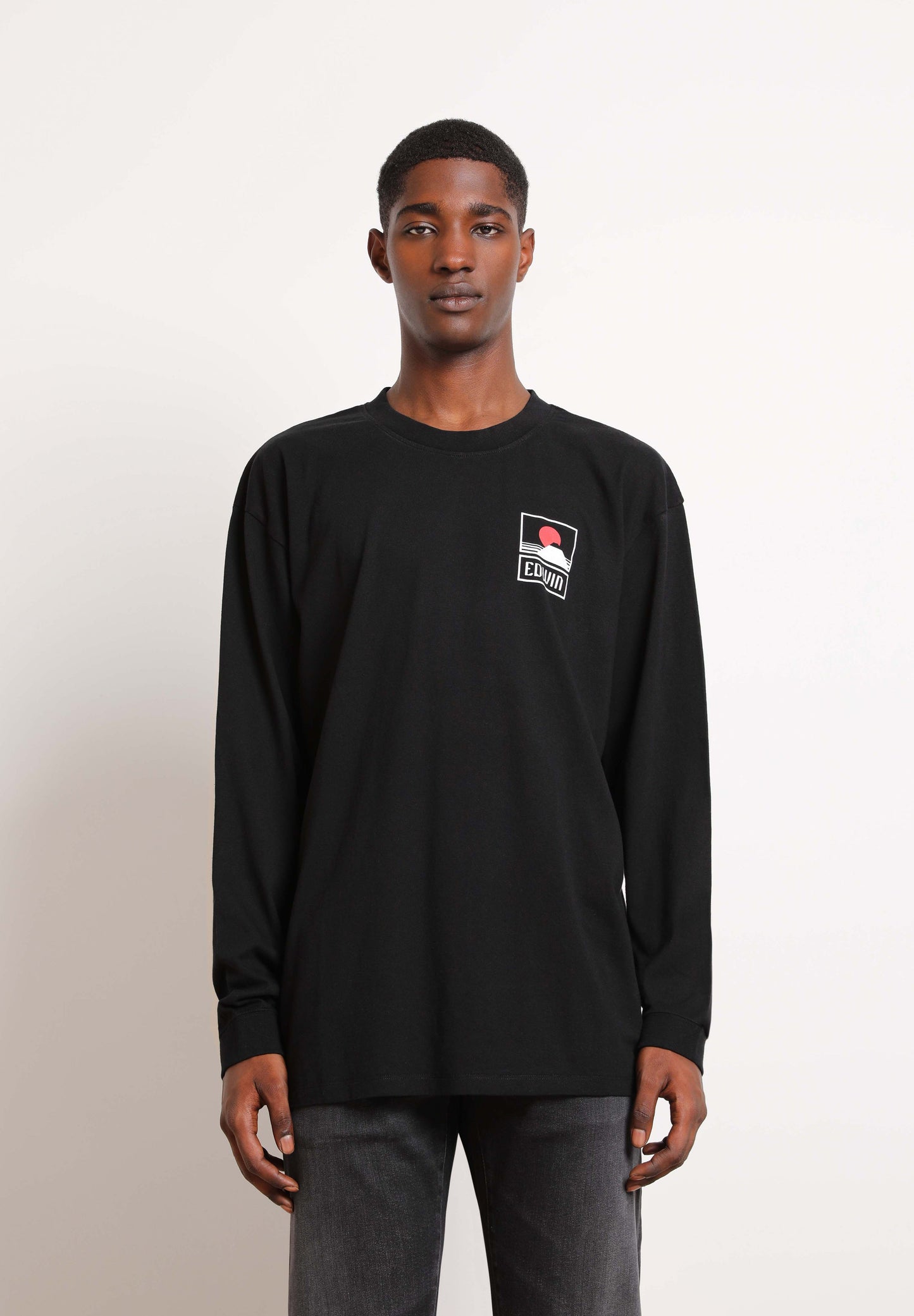 EDWIN | CAMISOLA DE MANGA COMPRIDA COM PADRÃO NO PEITO