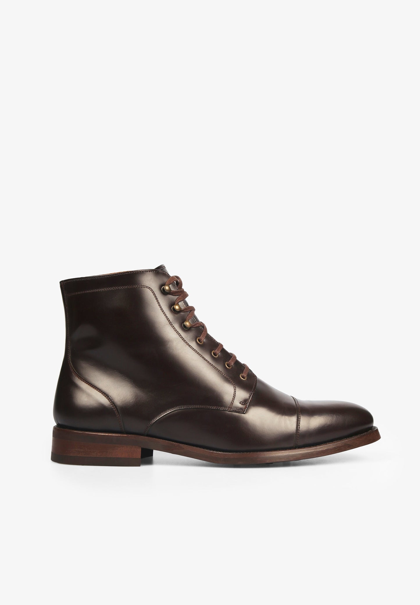 SAPATOS DE PELE COM CORDÕES