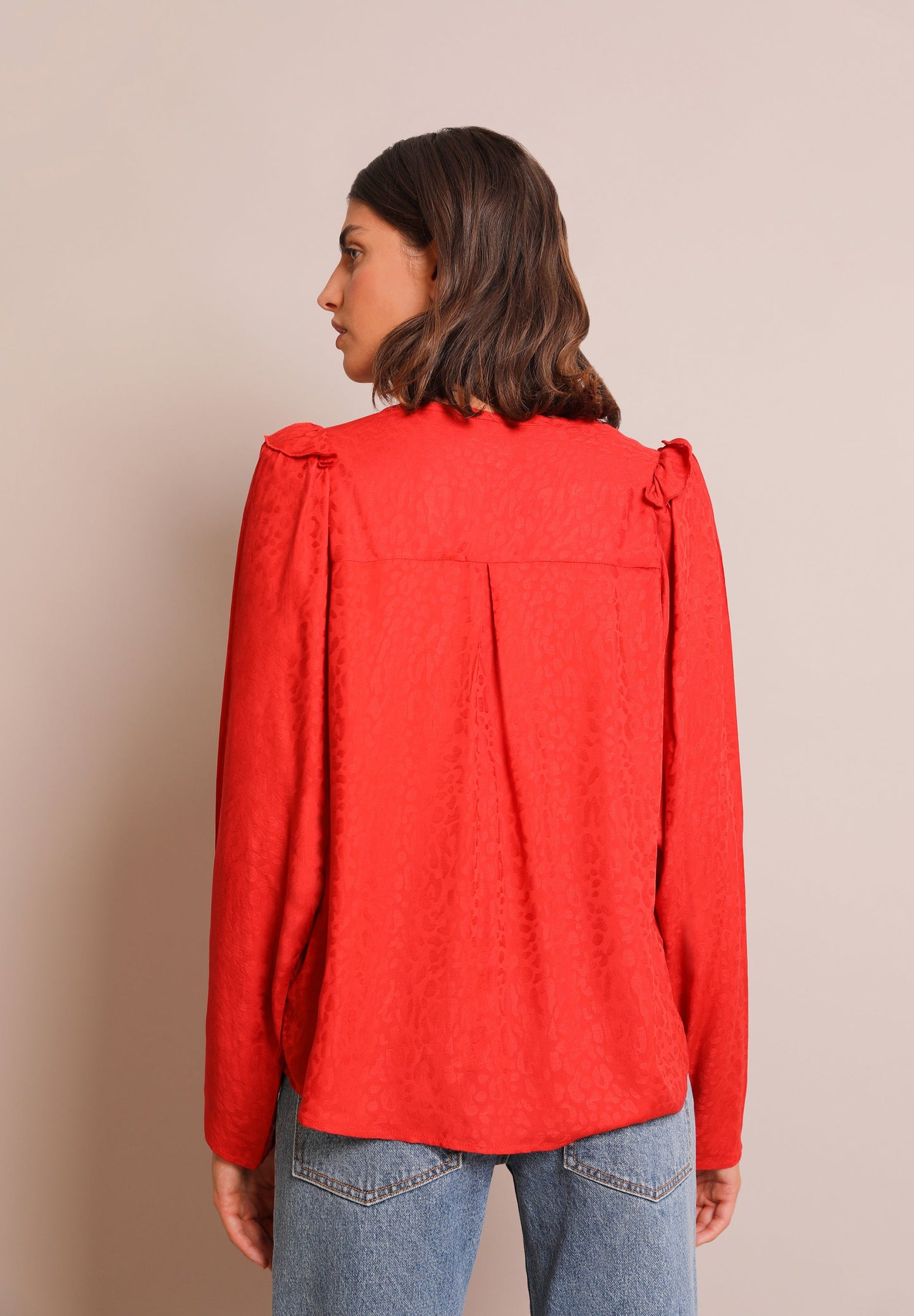 BLUSA EM JACQUARD COM LAÇADA