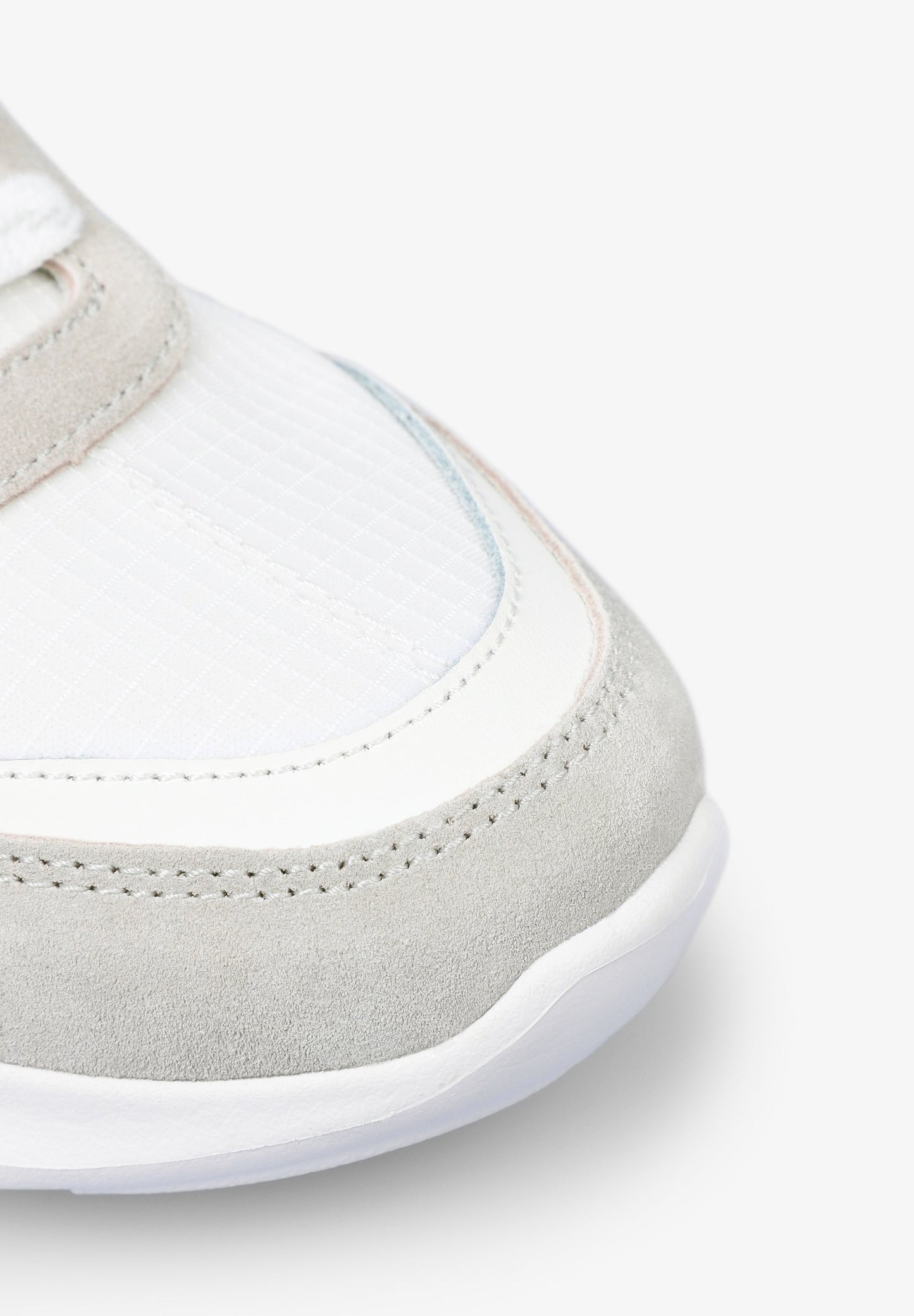 SAPATILHAS DE CAMURÇA COM SOLA ONDA