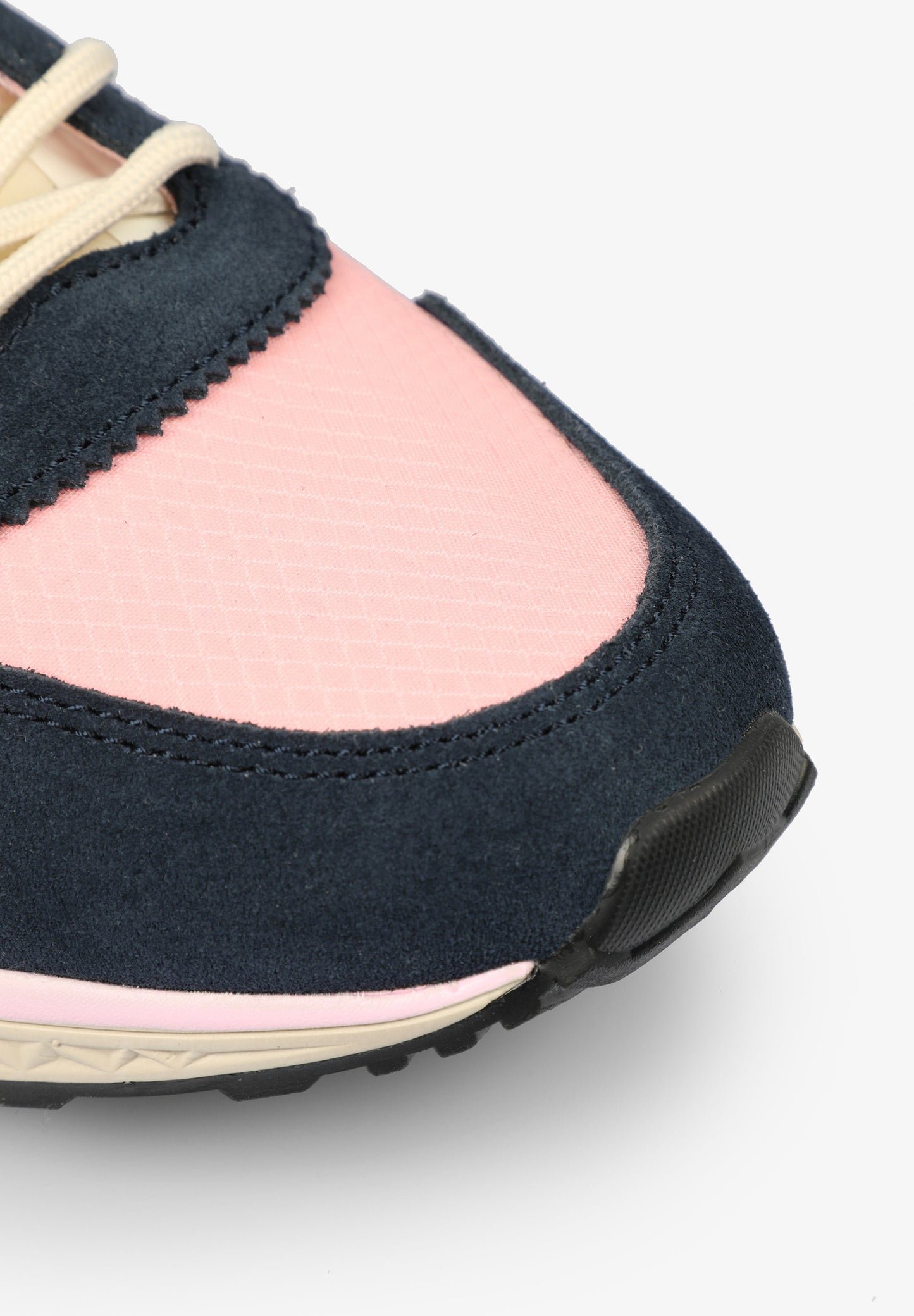 SAPATILHAS COM LOGO LATERAL