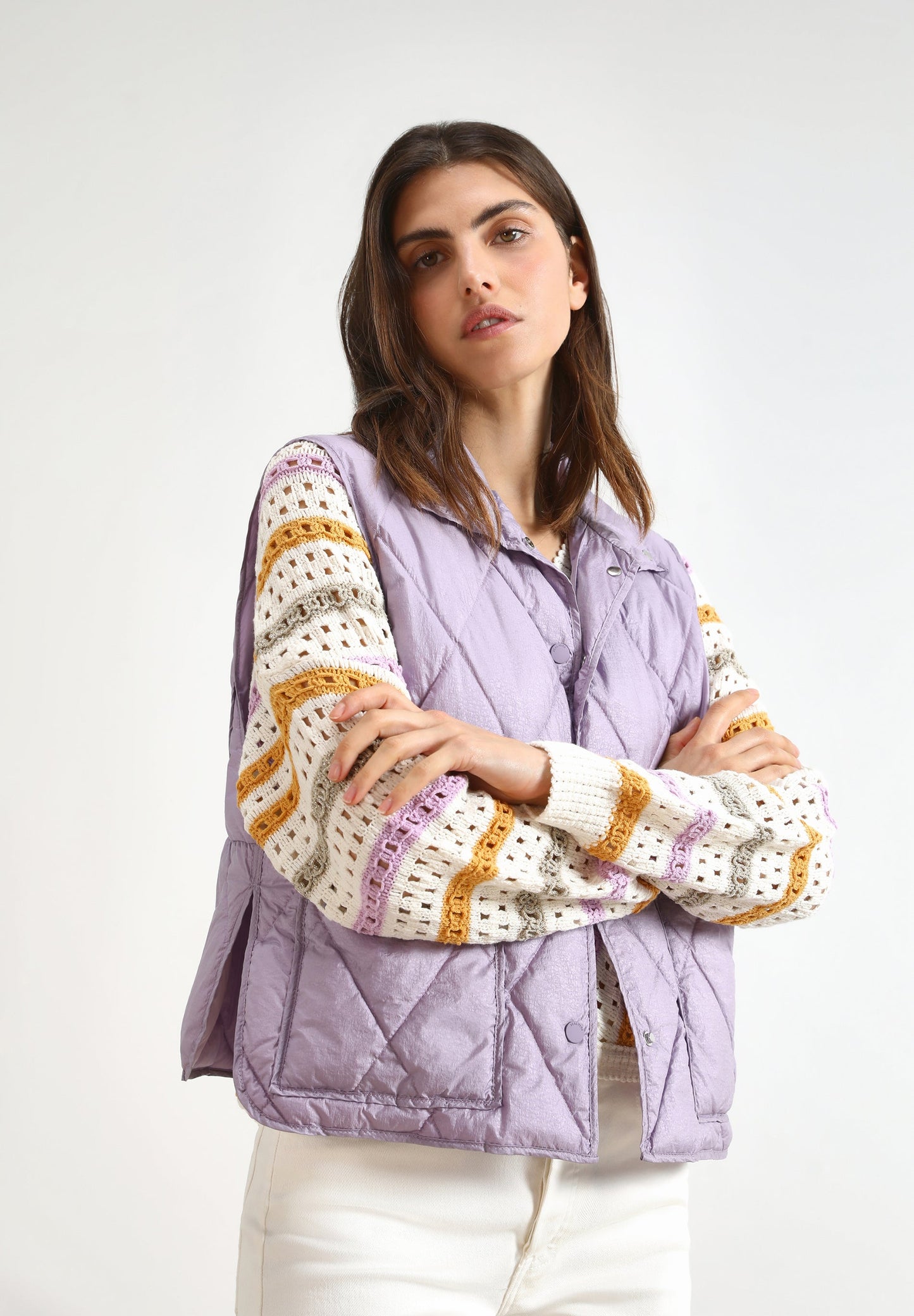 COLETE ACOLCHOADO COM BOLSOS