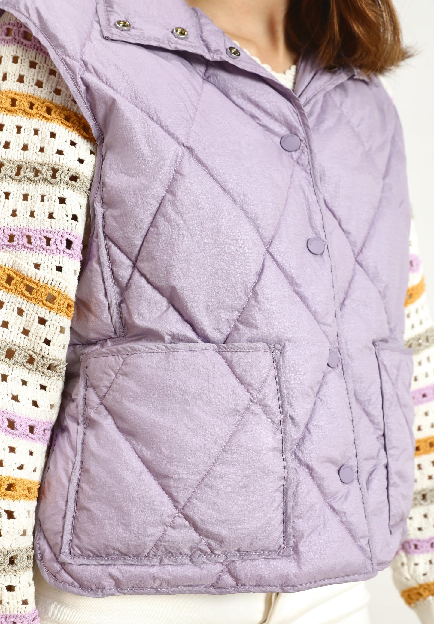 COLETE ACOLCHOADO COM BOLSOS