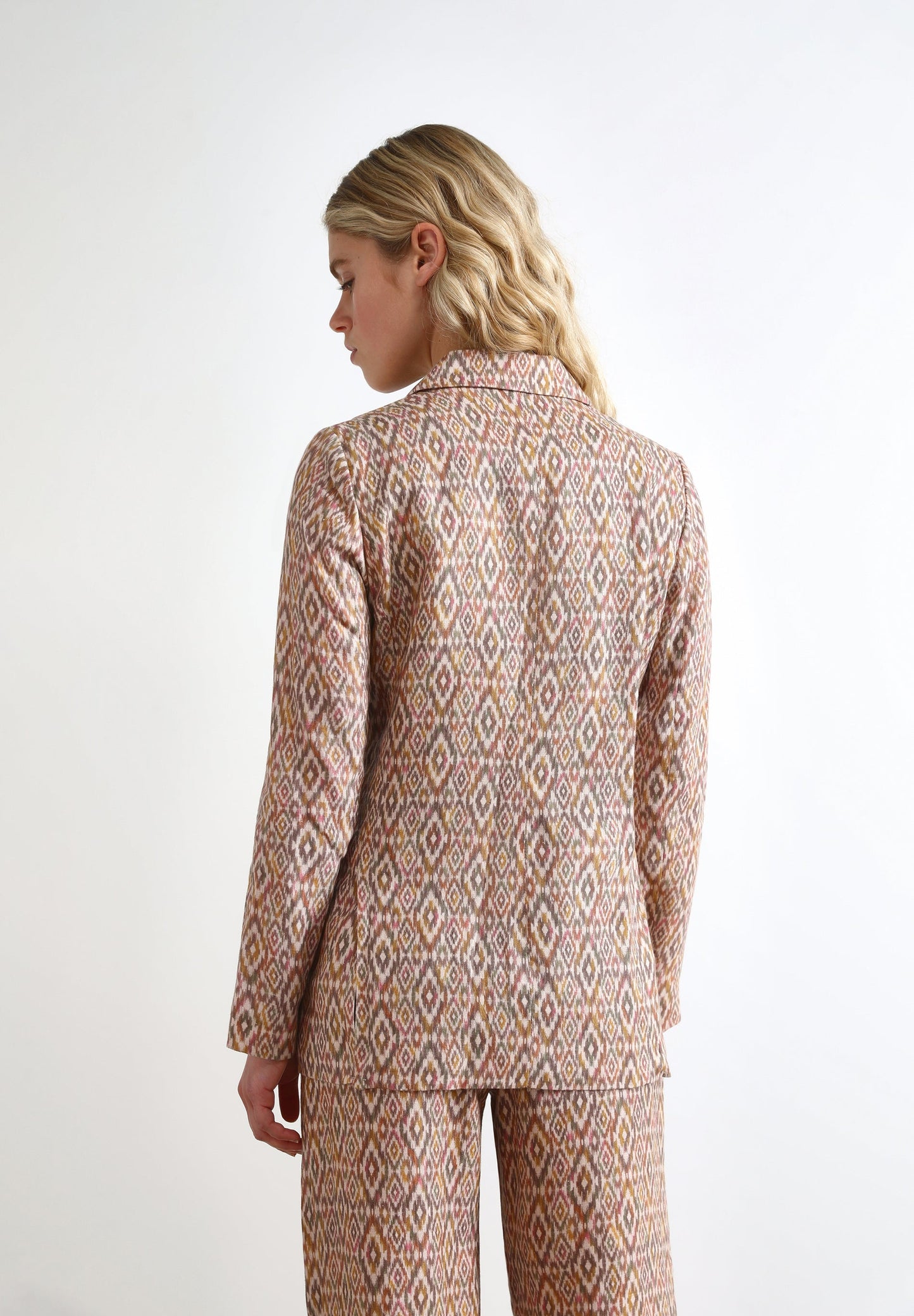 BLAZER ÉTNICO EM LINHO