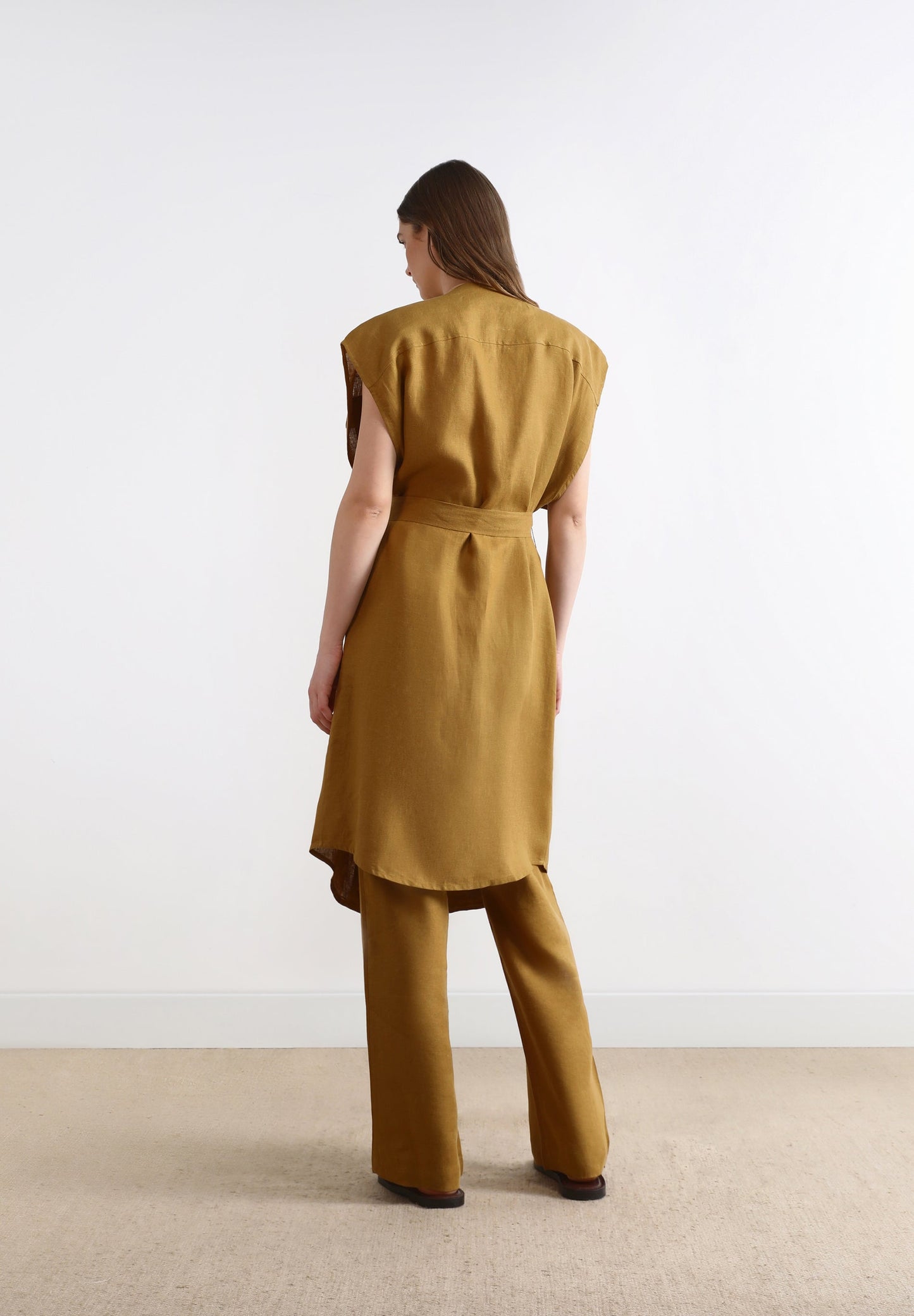 COLETE COMPRIDO EM LINHO