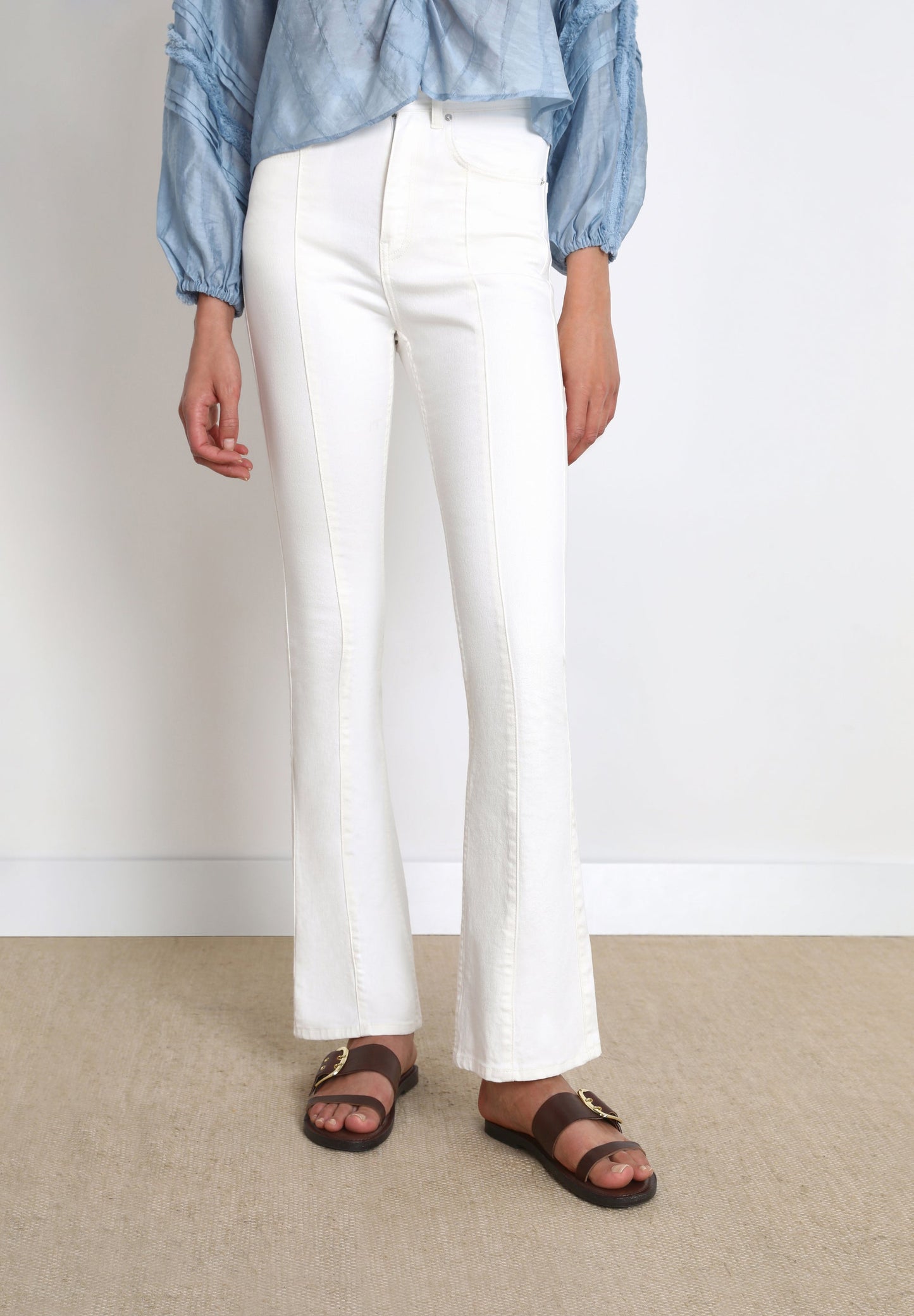 JEANS BOOTCUT COM COSTURA