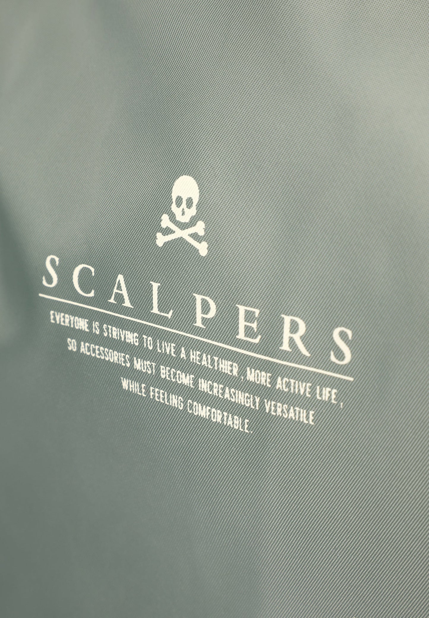 MOCHILA COM BOLSO FRONTAL E ZIP