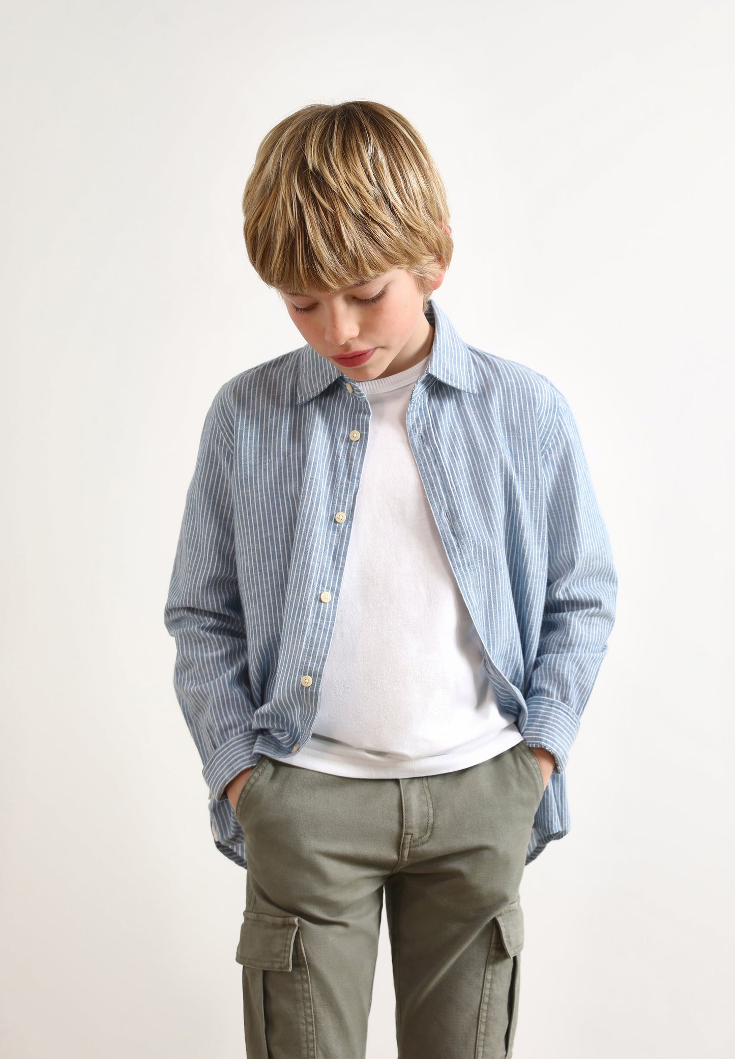 CAMISA ÀS RISCAS DENIM