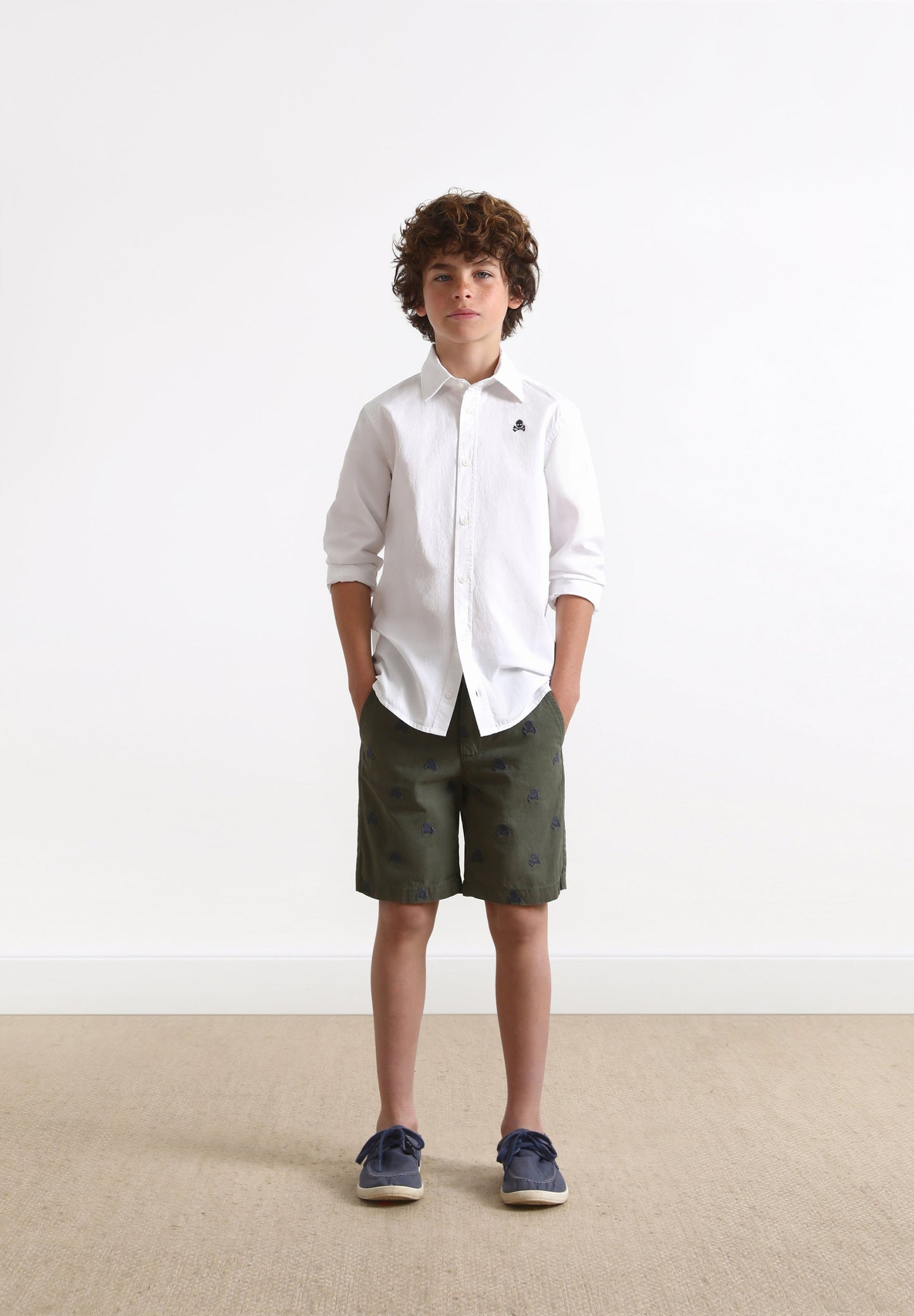 CALÇÕES BERMUDA COM LOGÓTIPO ALL OVER