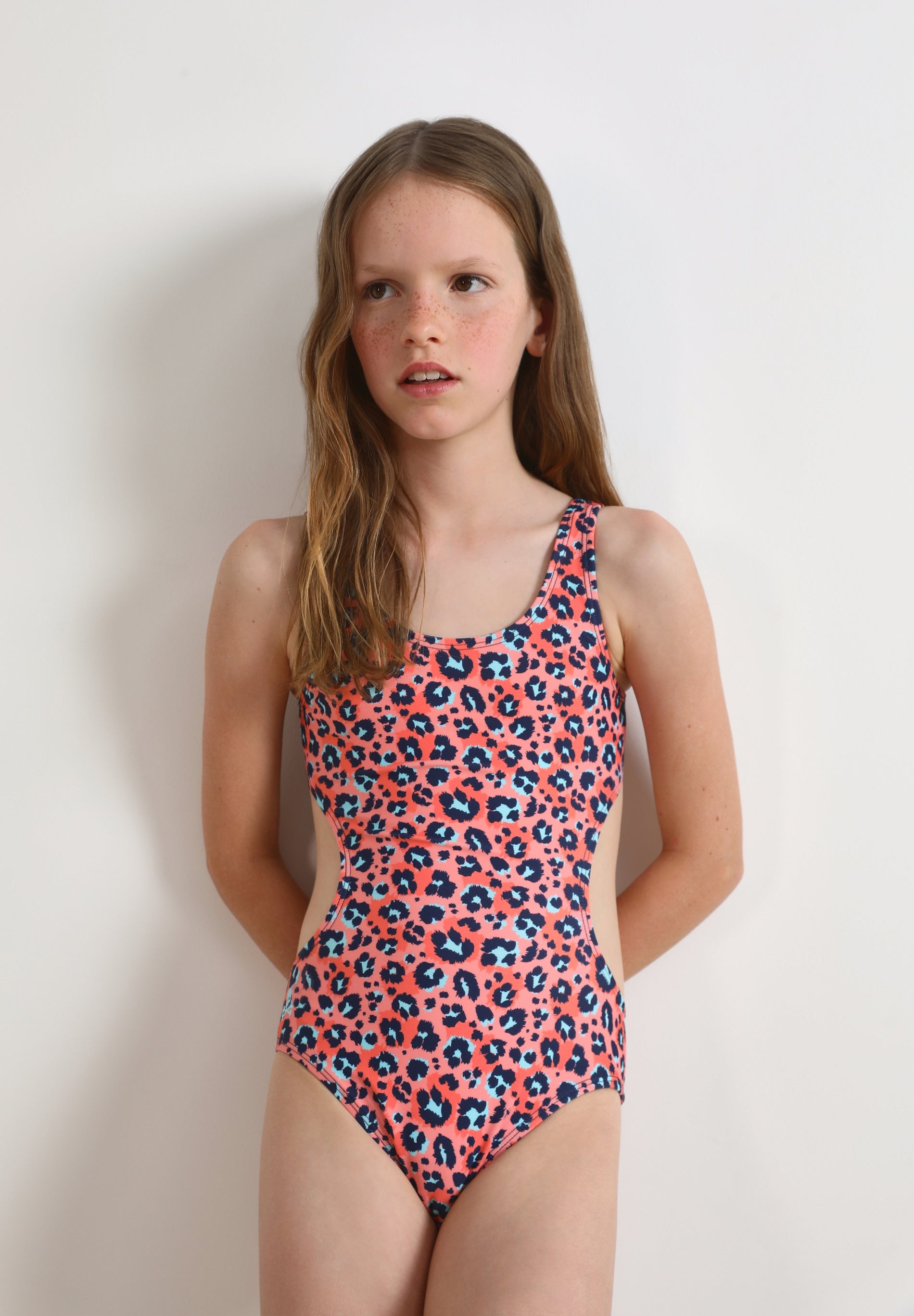 TRIQUÍNI COM ESTAMPADO ANIMAL