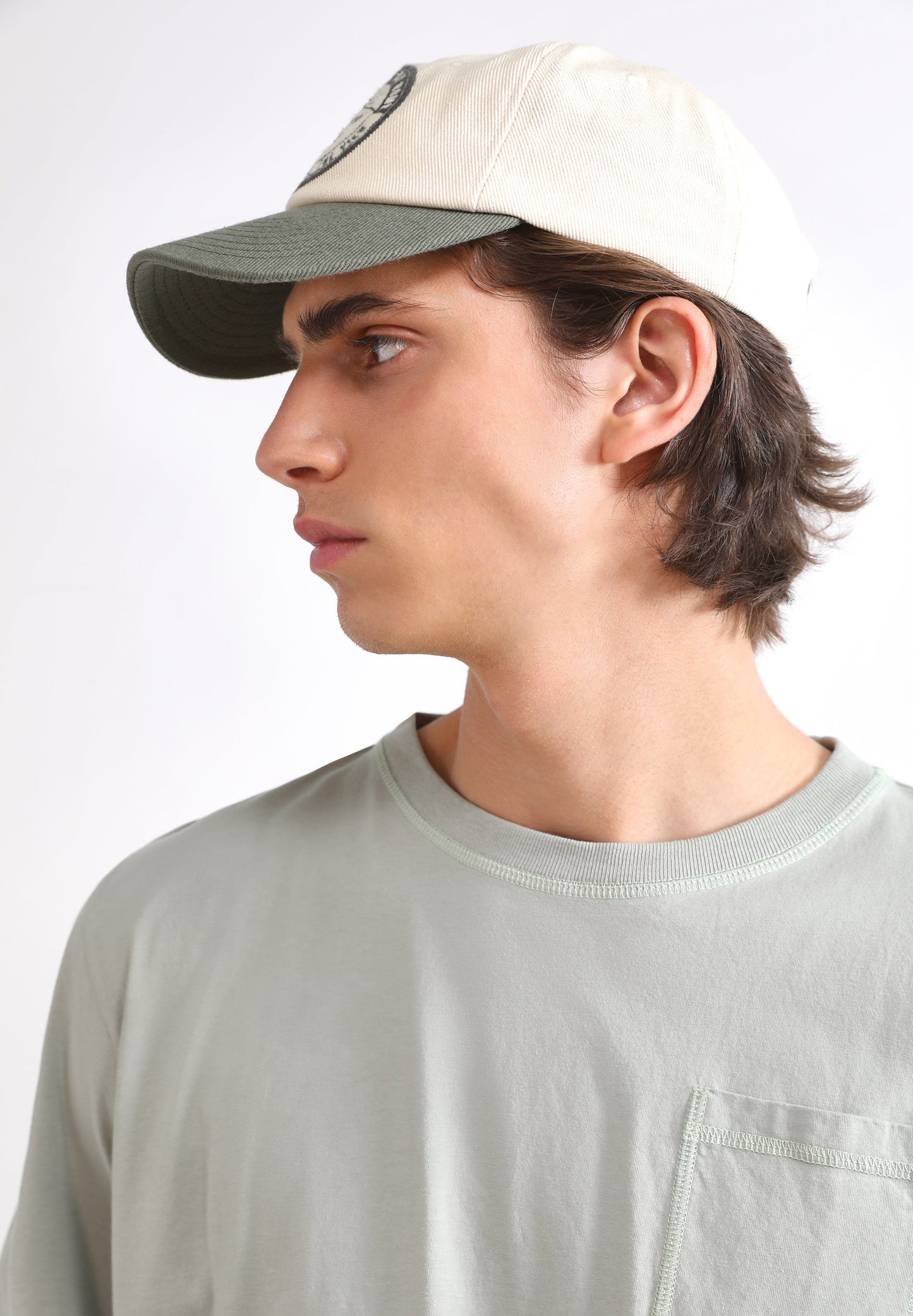 T-SHIRT COM BOLSO FLÚOR