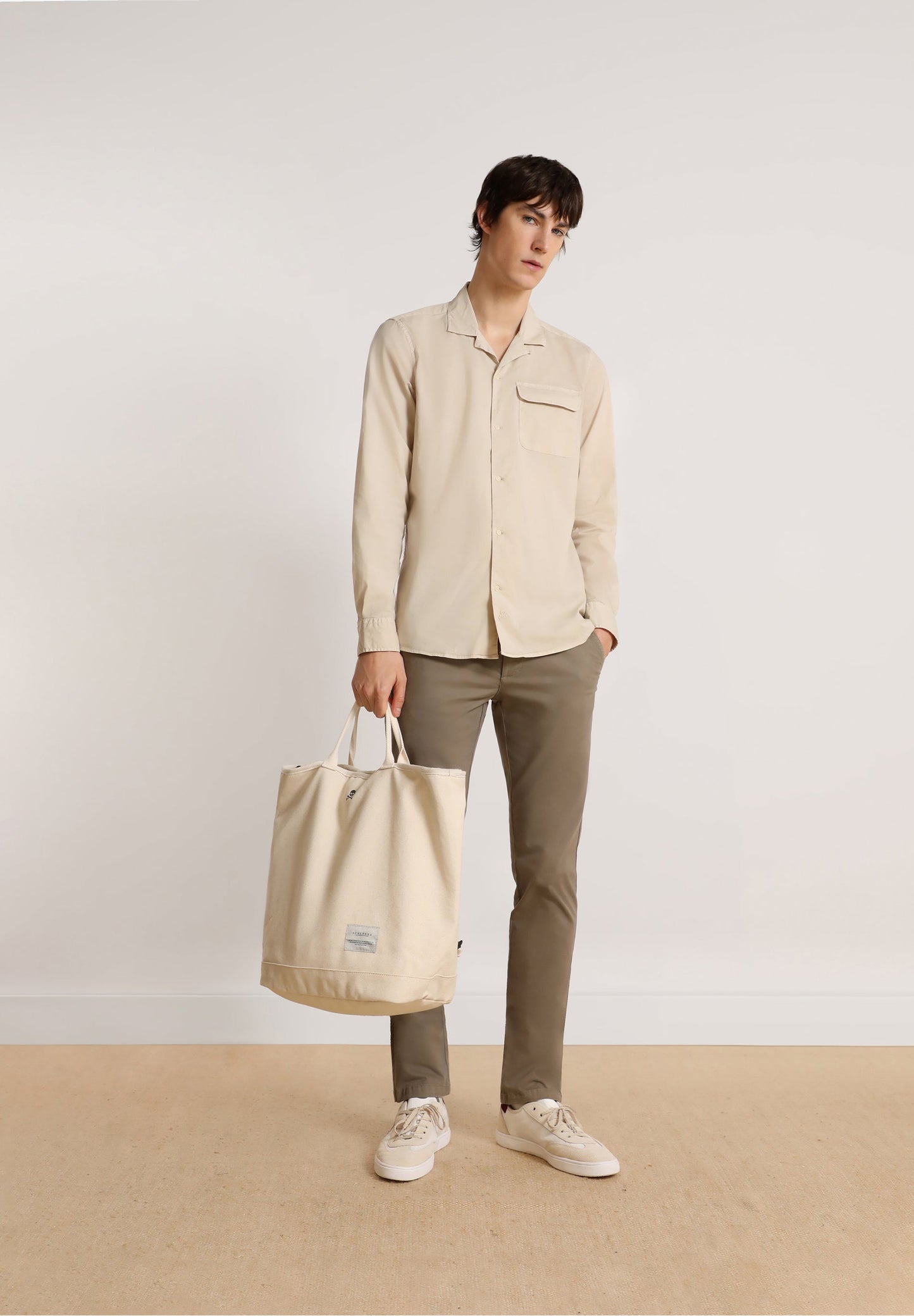 CAMISA TIPO PIJAMA COM BOLSO