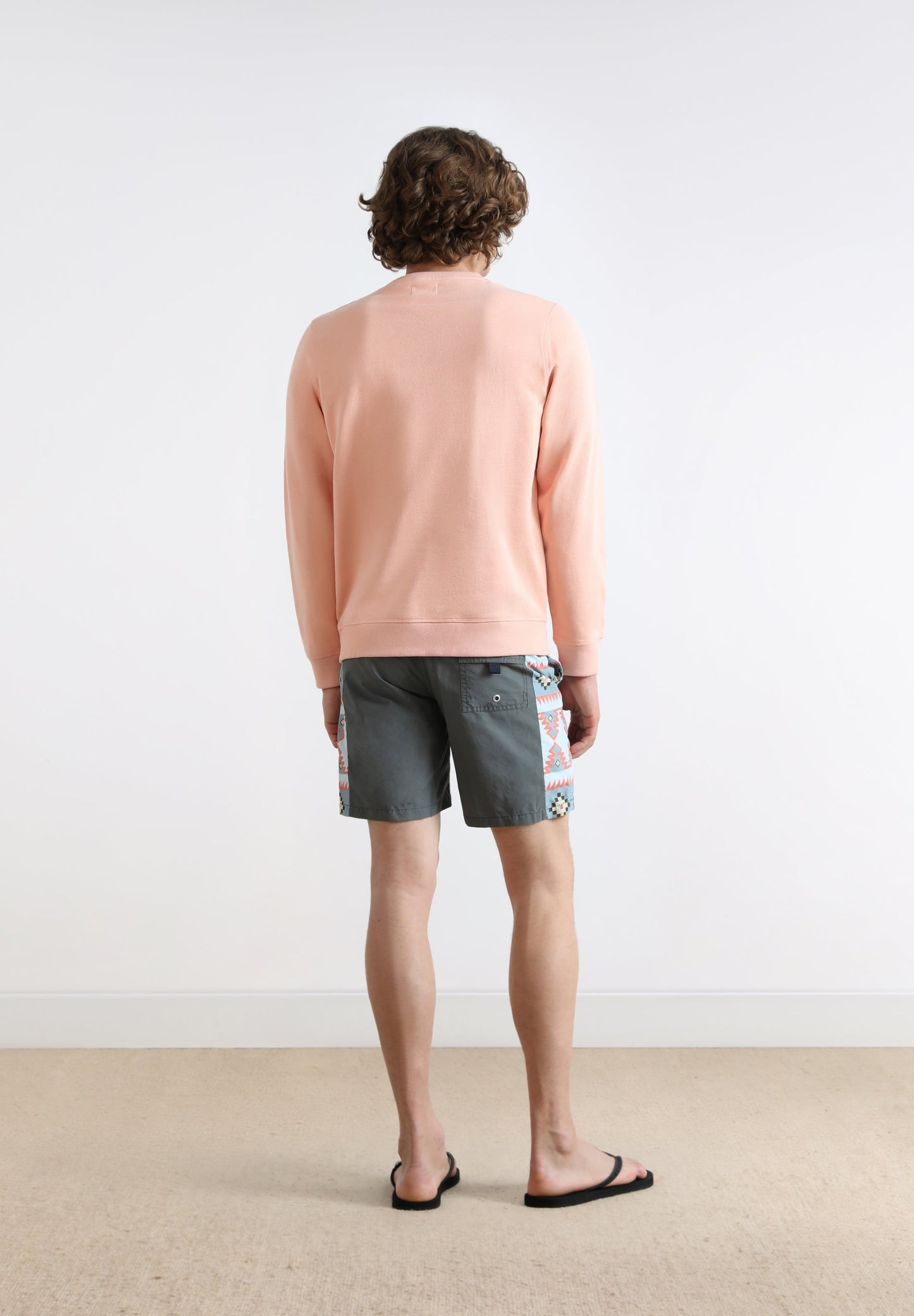 CALÇÕES DE BANHO COM PADRÃO ÉTNICO LATERAL