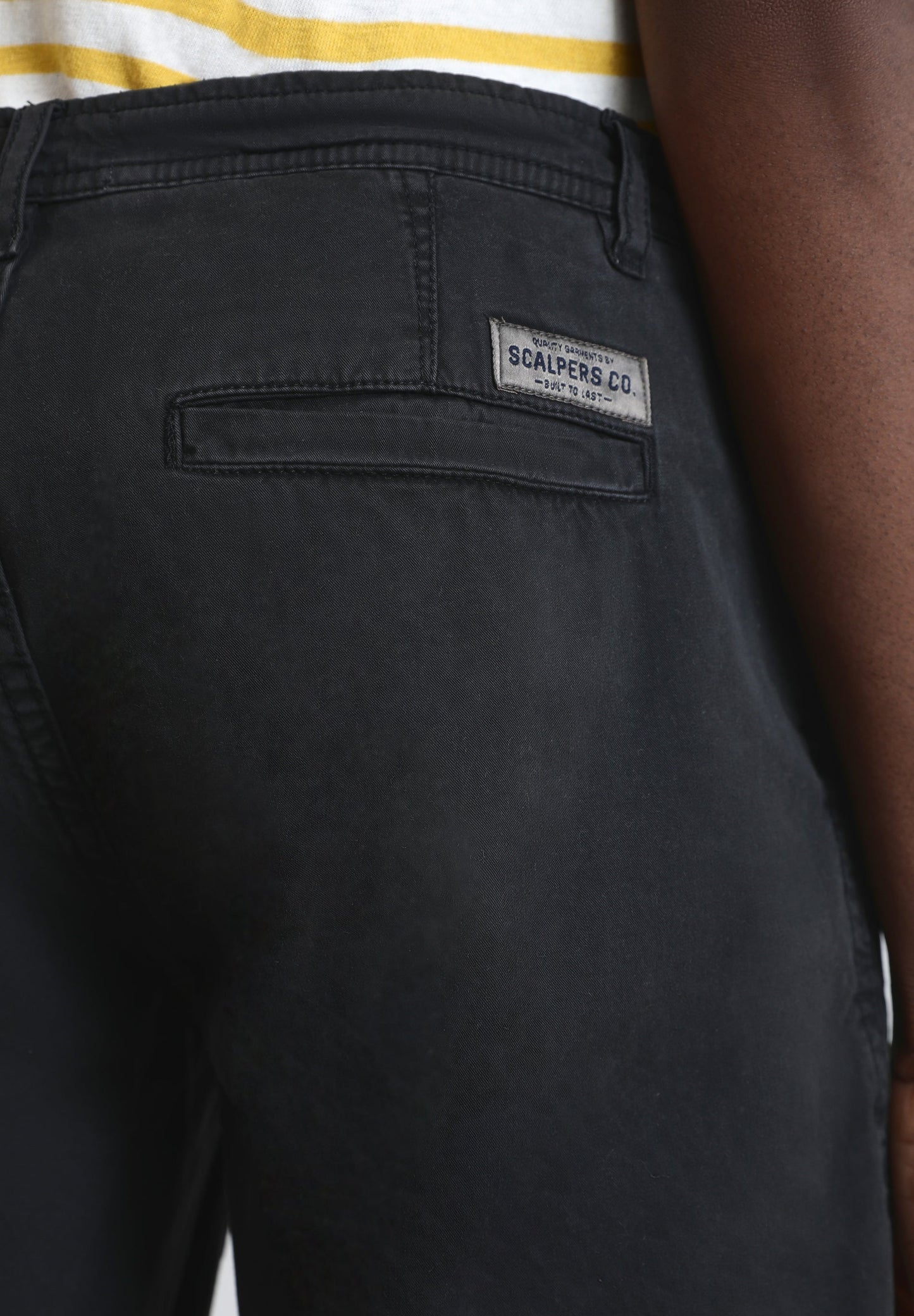 CALÇÕES BERMUDA EM ALGODÃO