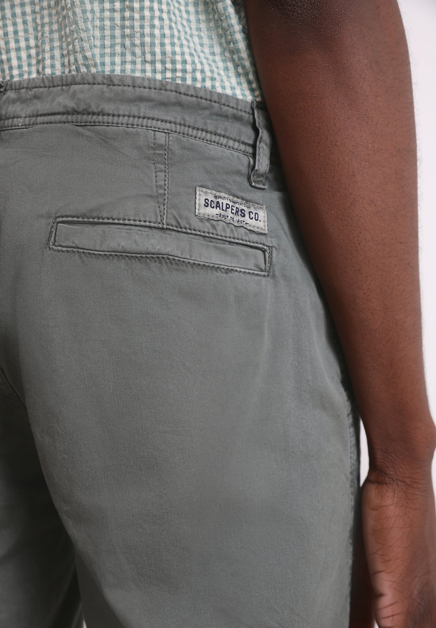 CALÇÕES BERMUDA EM ALGODÃO