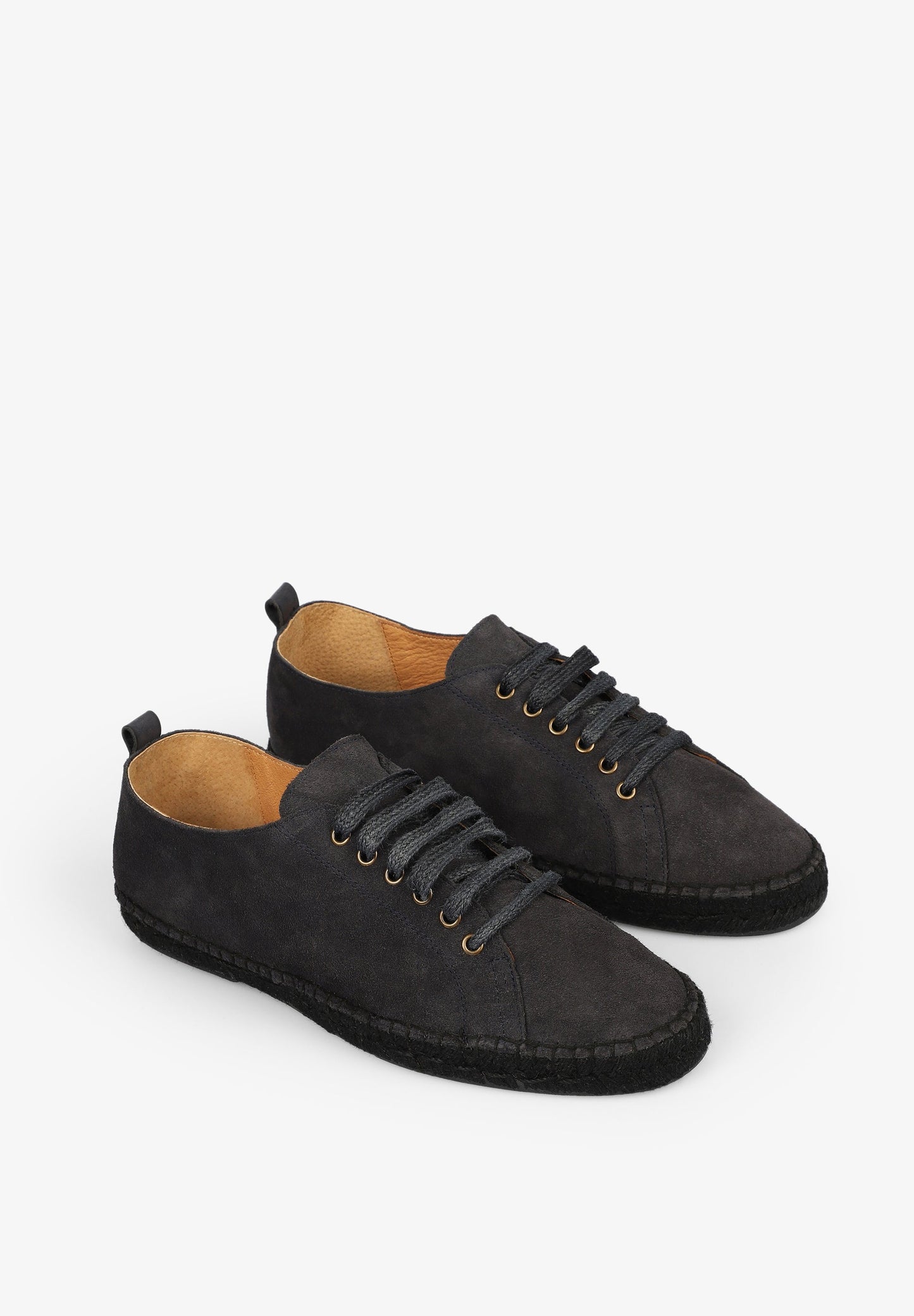 ALPERGATAS COM CORDÕES EM CROUTE