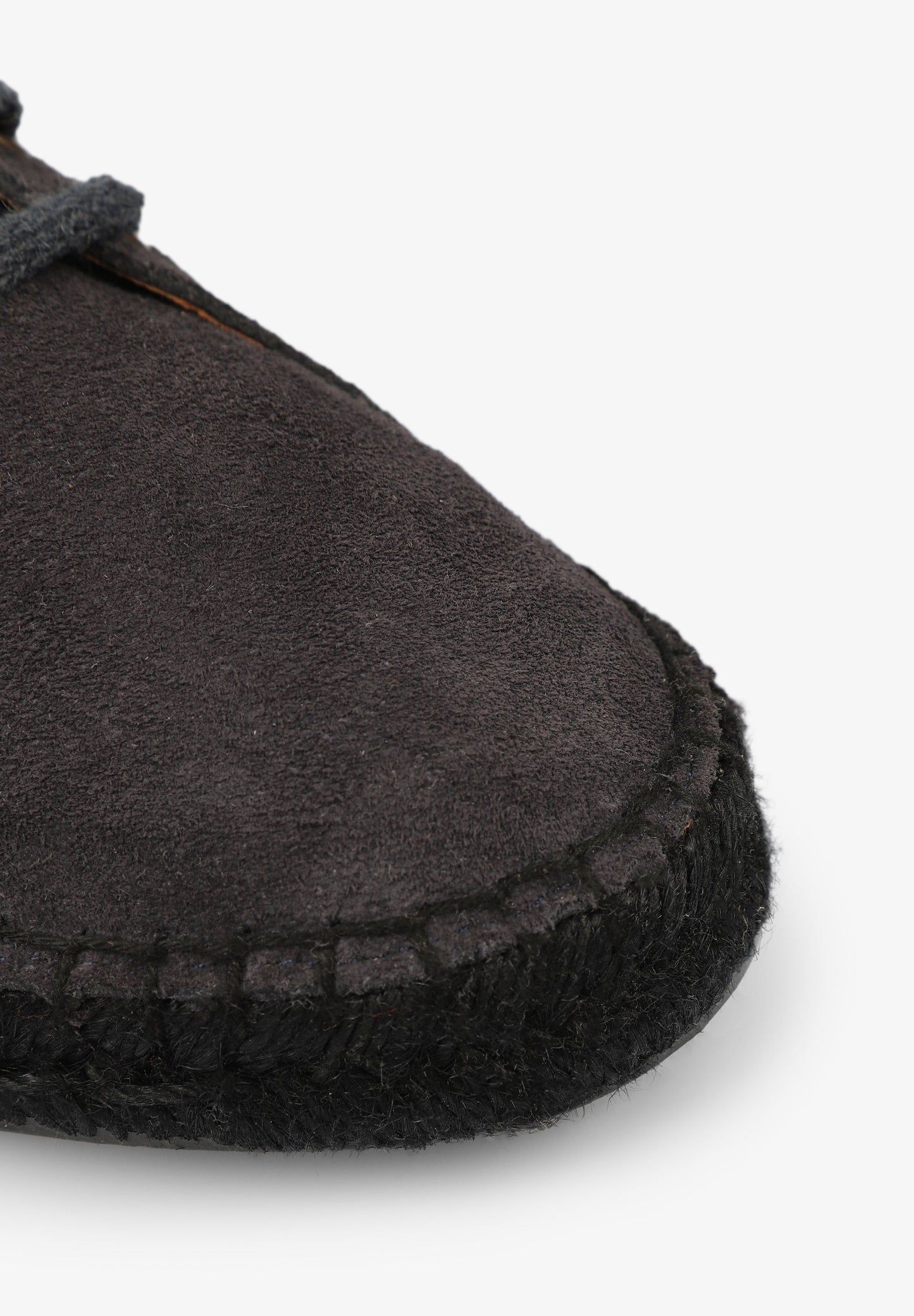 ALPERGATAS COM CORDÕES EM CROUTE