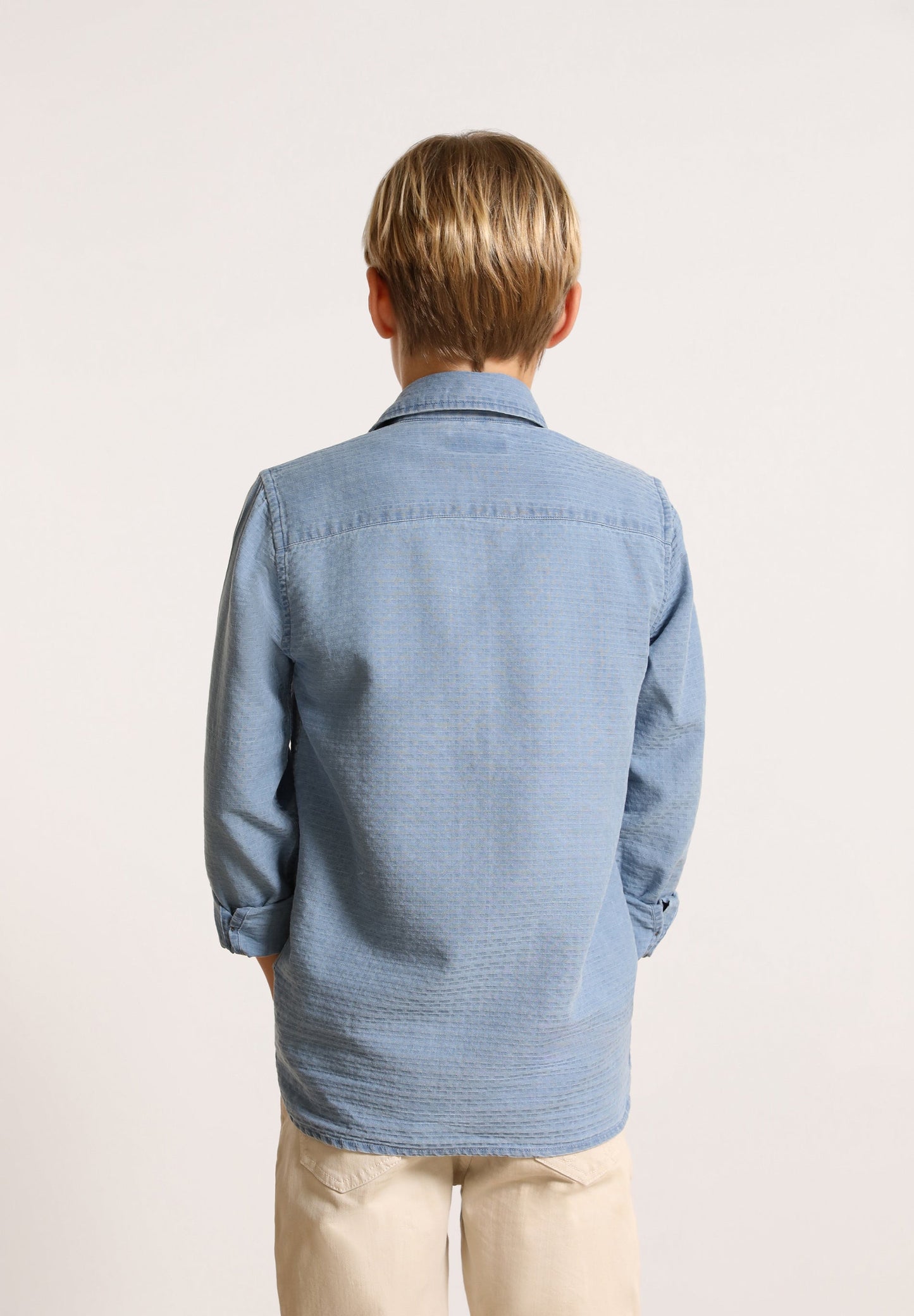 CAMISA DENIM COM BOTÕES