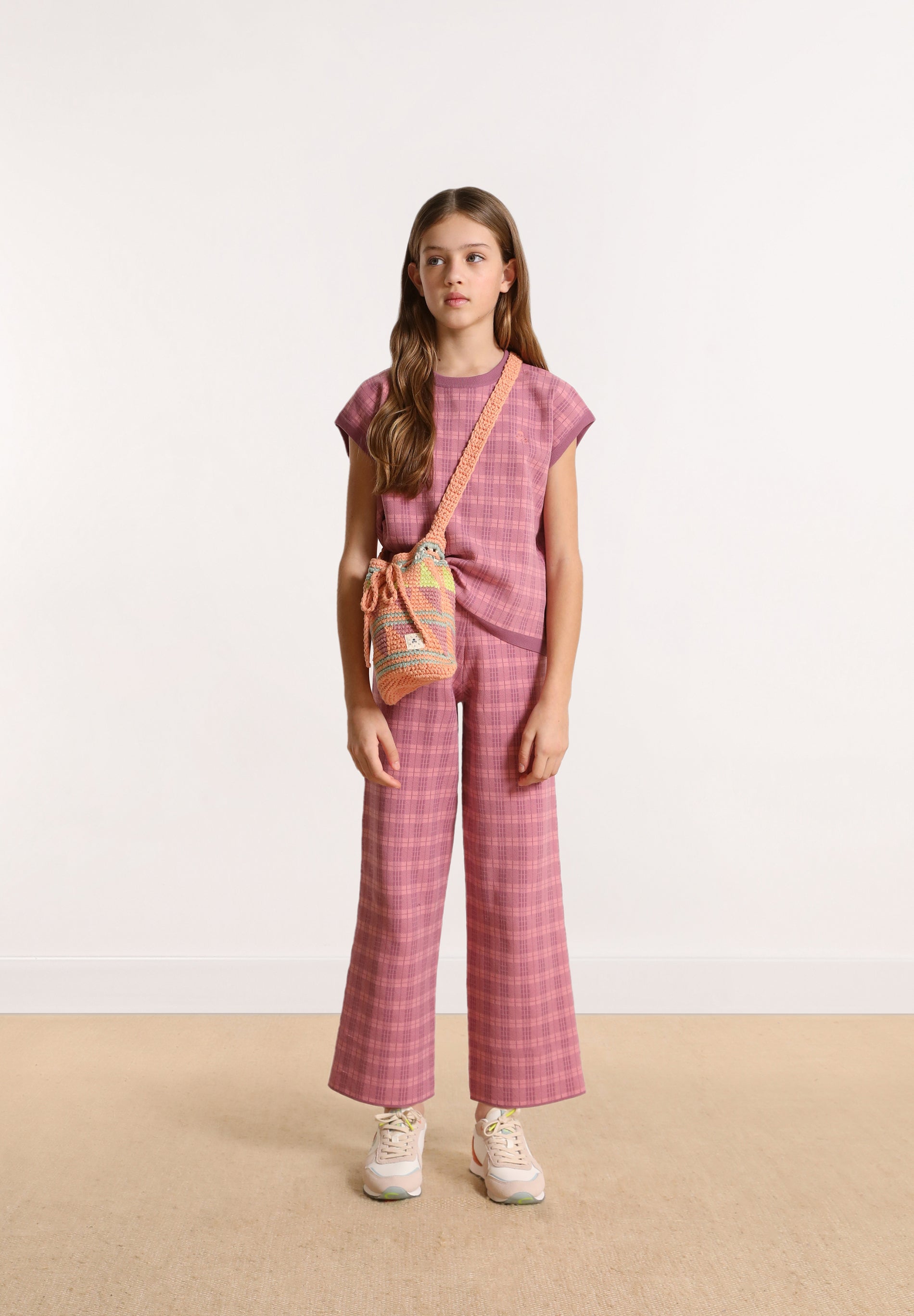 CALÇAS AOS QUADRADOS