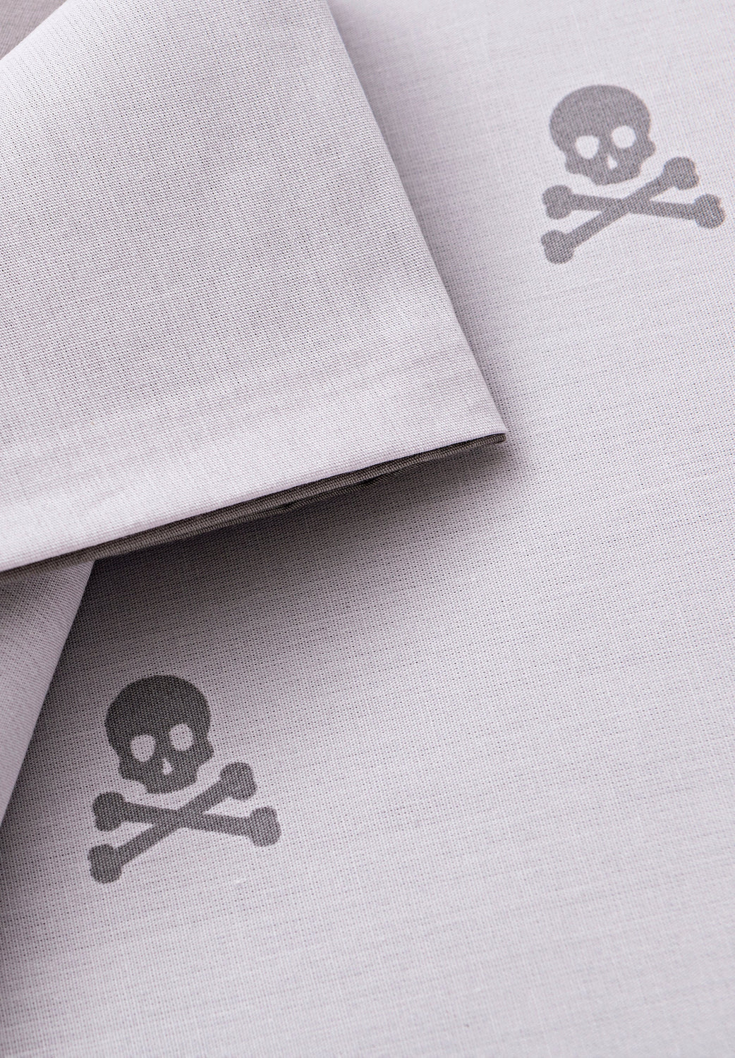 CAMA 180 CM | SET FUNDA NÓRDICA Y ALMOHADAS CALAVERAS - Scalpers