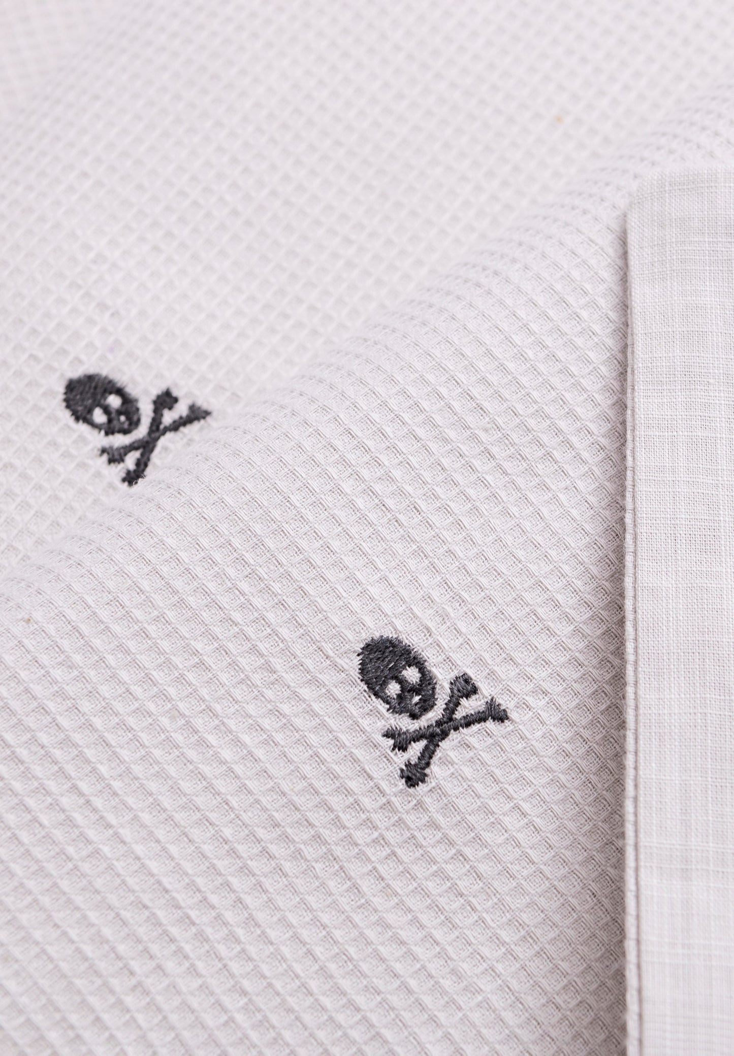 CAMA 180 CM | CAPA DE EDREDÃO E ALMOFADAS EFEITO WAFFLE